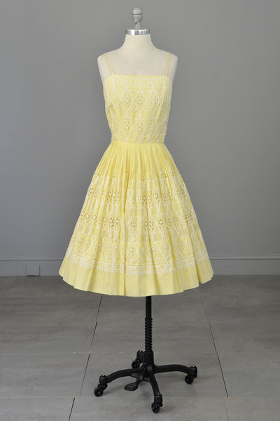 1950s Pale Yellow Embroidered Patio Dress | Pleated Full Skirt | Pinup