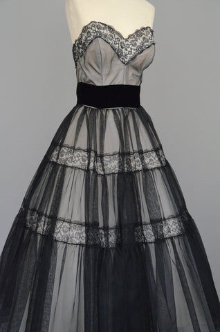 Layaway 1950s Black Lace and Chiffon Party Prom Dress