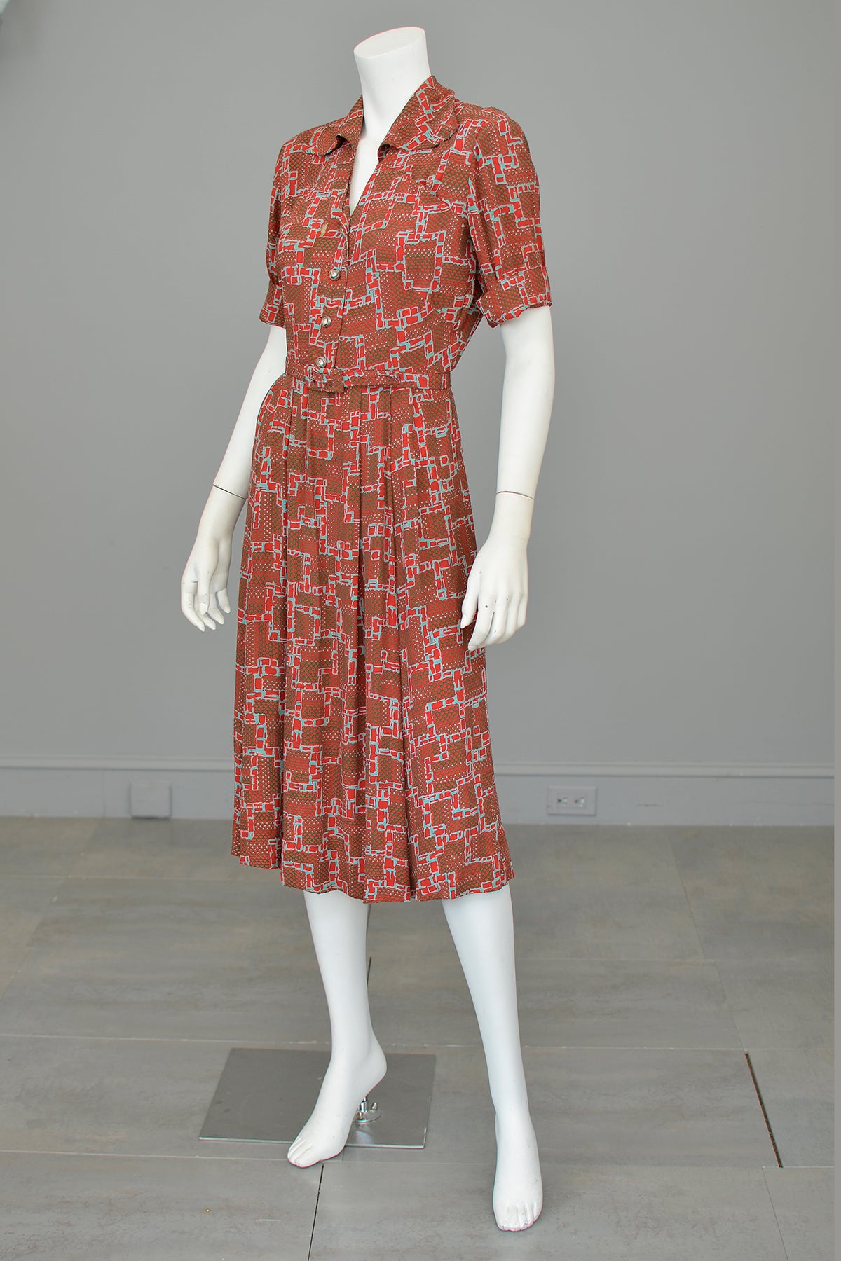 1940s Geometric Print Dress in Brick Red, Olive Green and Aqua Blue | Wounded Bird