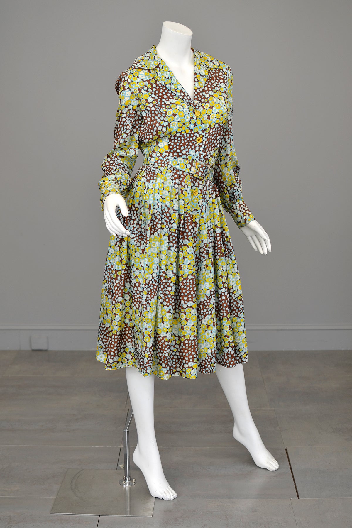 1960s Atomic Bubbles Polka Dot Novelty Print Shirtwaist Dress