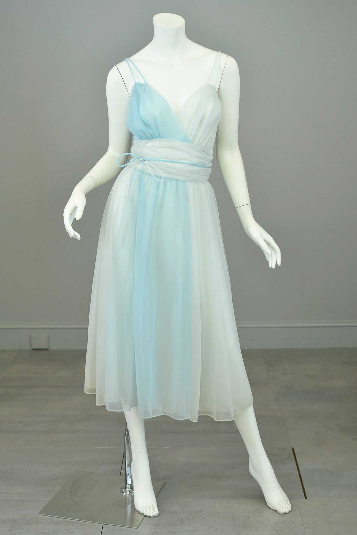 1960s Sky Blue Color Block Frothy Negligee Dress by Vanity Fair 1960s Sky Blue Color Block Frothy Negligee Dress by Vanity Fair