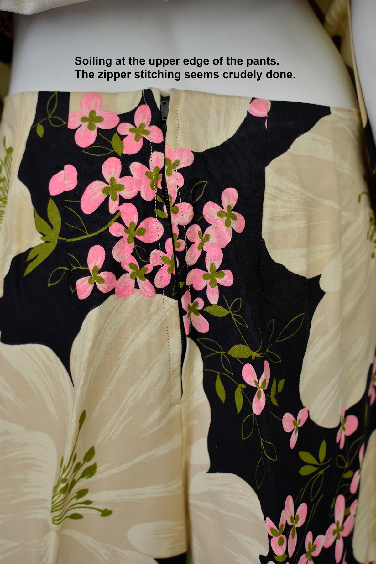 1960s Two Piece Dress Hawaiian Hibiscus Floral Print Tunic and Pants Hostess Lounging Set