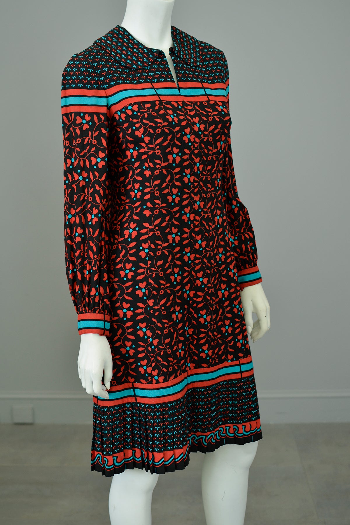 1970s Mixed Print Pleated Dress | Campus Dress | Office Dress