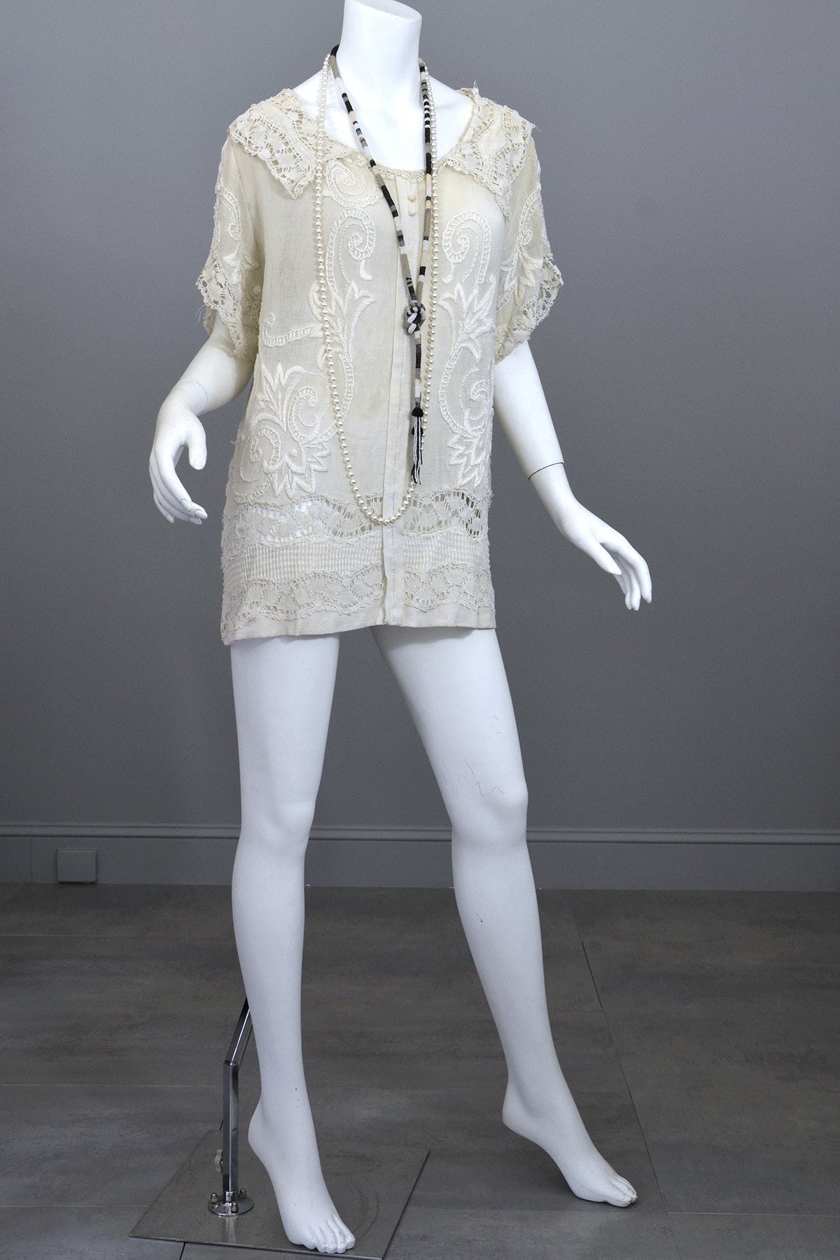Deco 20s Embroidered Gauze Tunic Lace Top | VintageVirtuosa Deco 20s Embroidered Gauze Tunic Lace Top | VintageVirtuosa