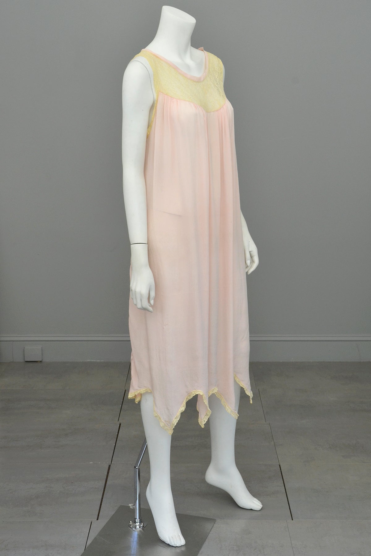 1920s Ballerina Pink Silk Negligee w Lace Trim + Handkerchief Hemline