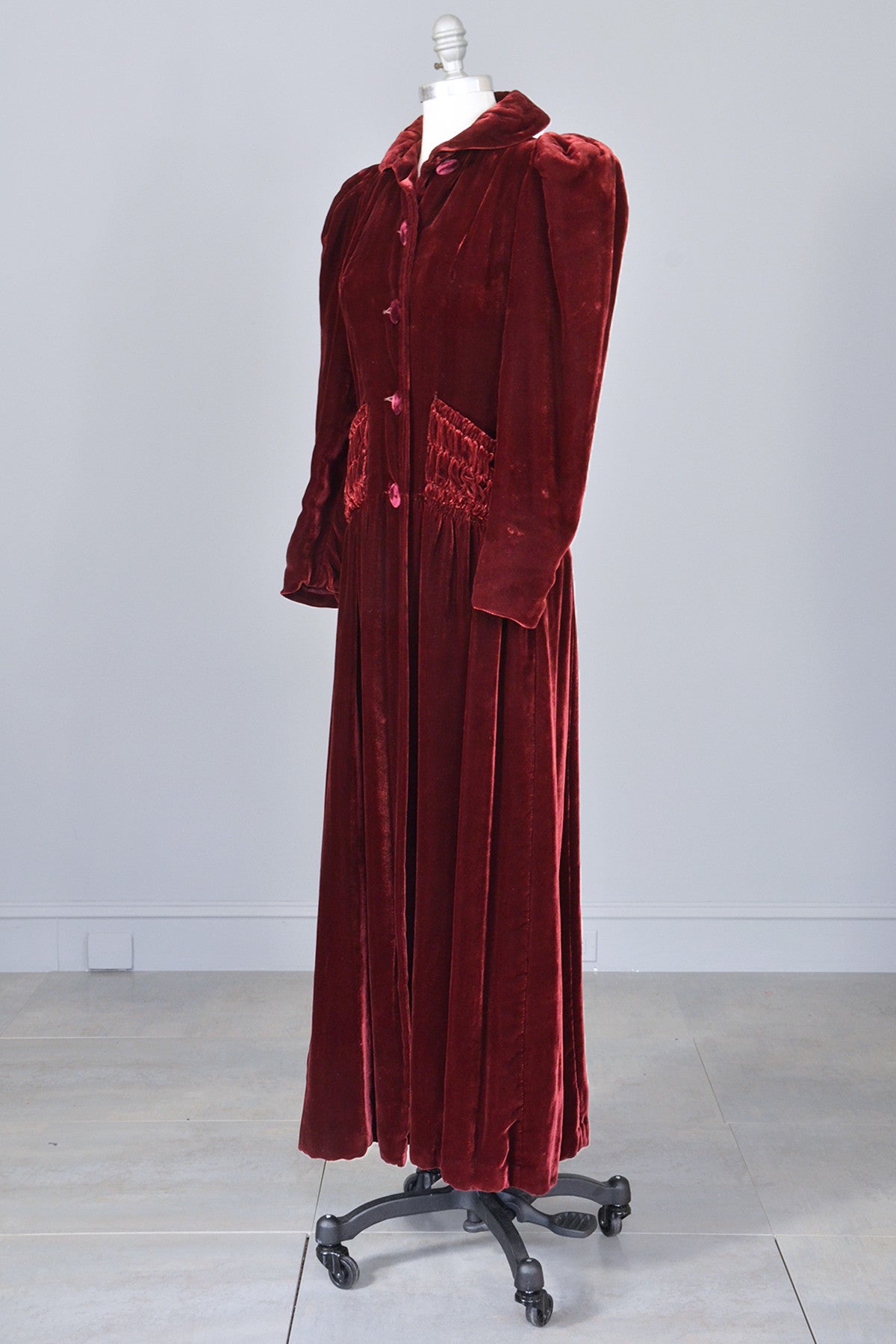 1930s 40s Merlot Velvet Maxi Vintage Evening Dress Coat | VintageVirtuosa 1930s 40s Merlot Velvet Maxi Vintage Evening Dress Coat | VintageVirtuosa