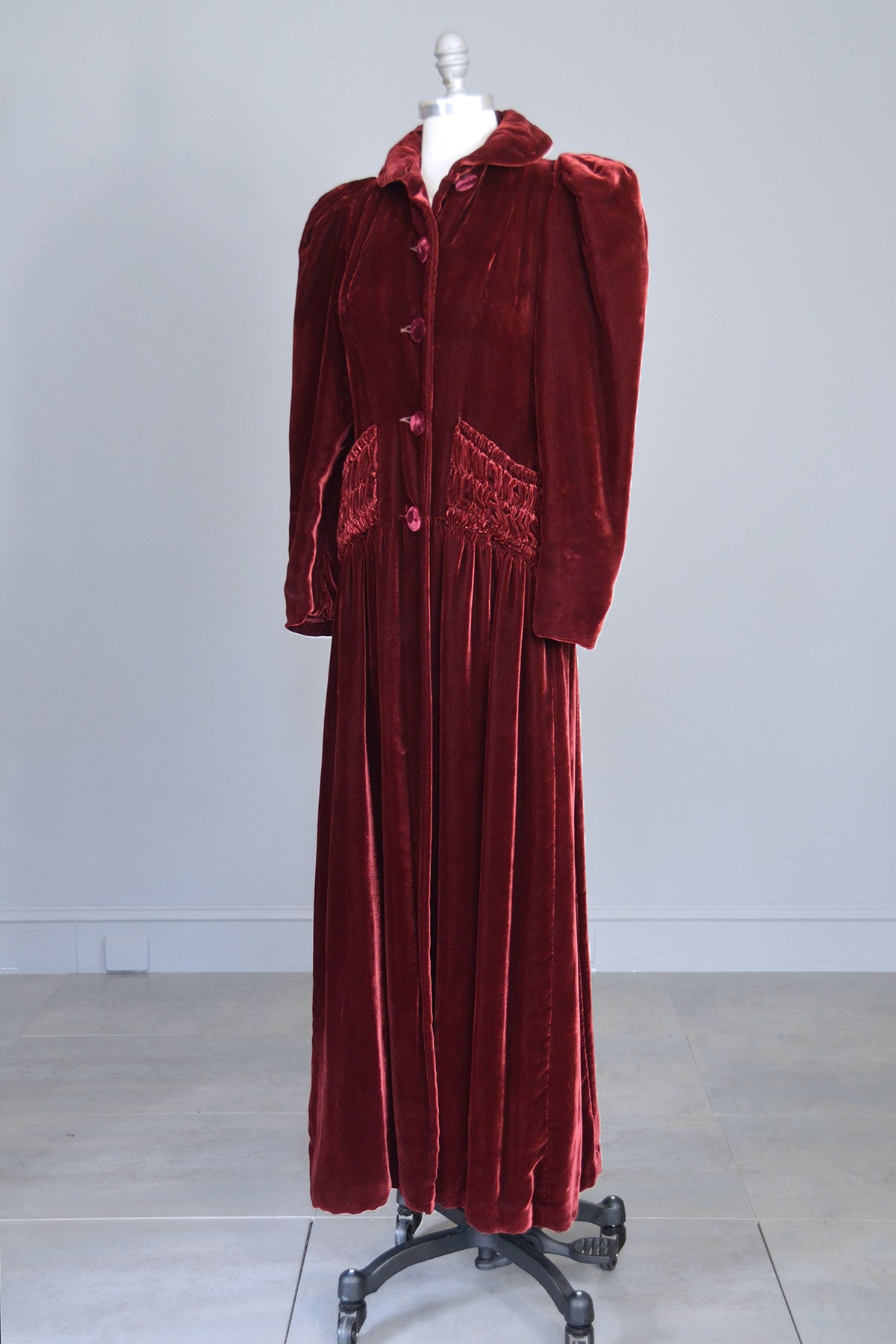 1930s 40s Merlot Velvet Maxi Vintage Evening Dress Coat | VintageVirtuosa 1930s 40s Merlot Velvet Maxi Vintage Evening Dress Coat | VintageVirtuosa