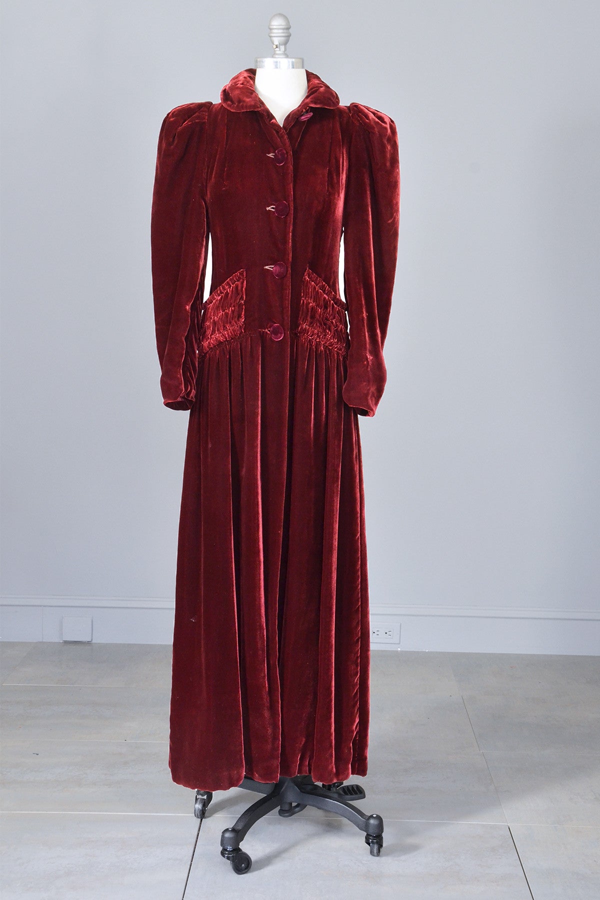 1930s 40s Merlot Velvet Maxi Vintage Evening Dress Coat 1930s 40s Merlot Velvet Maxi Vintage Evening Dress Coat