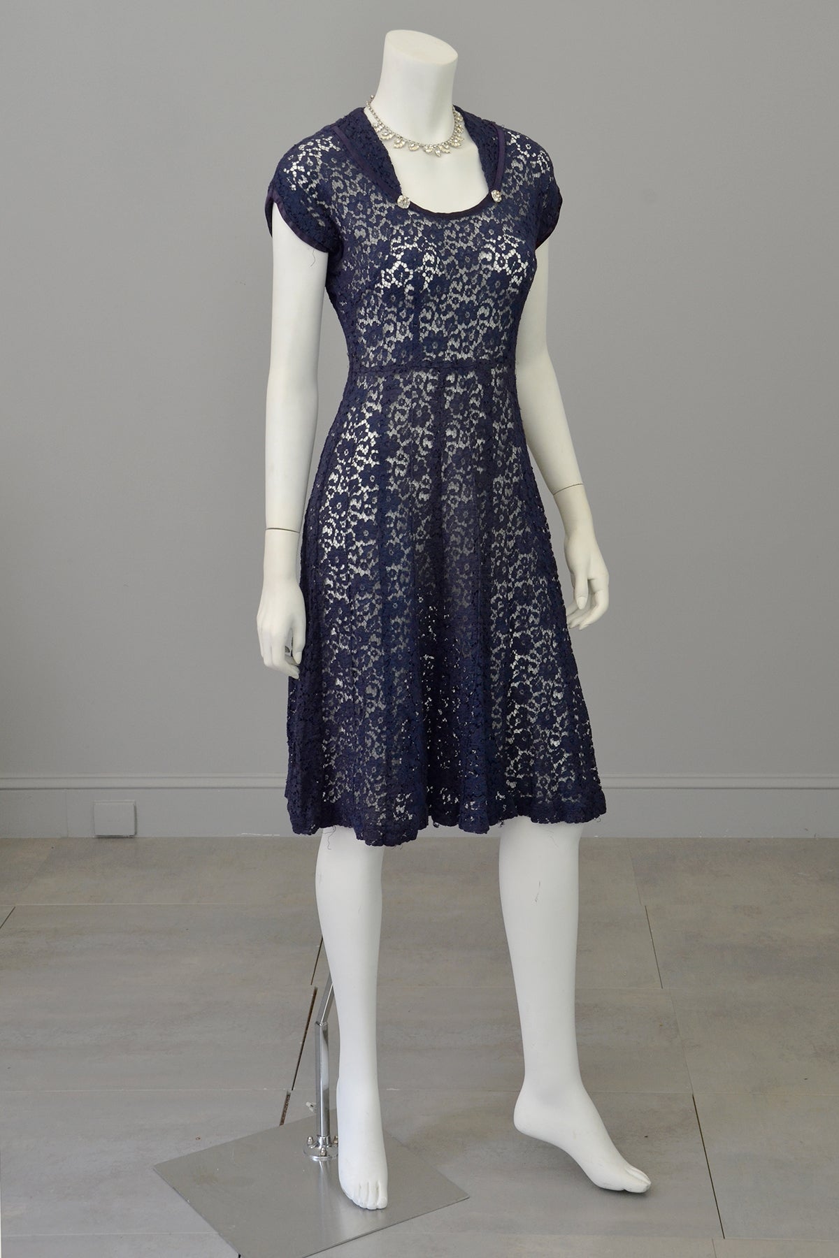 1940s Navy Blue Embroidered Lace Dress | VintageVirtuosa 1940s Navy Blue Embroidered Lace Dress | VintageVirtuosa