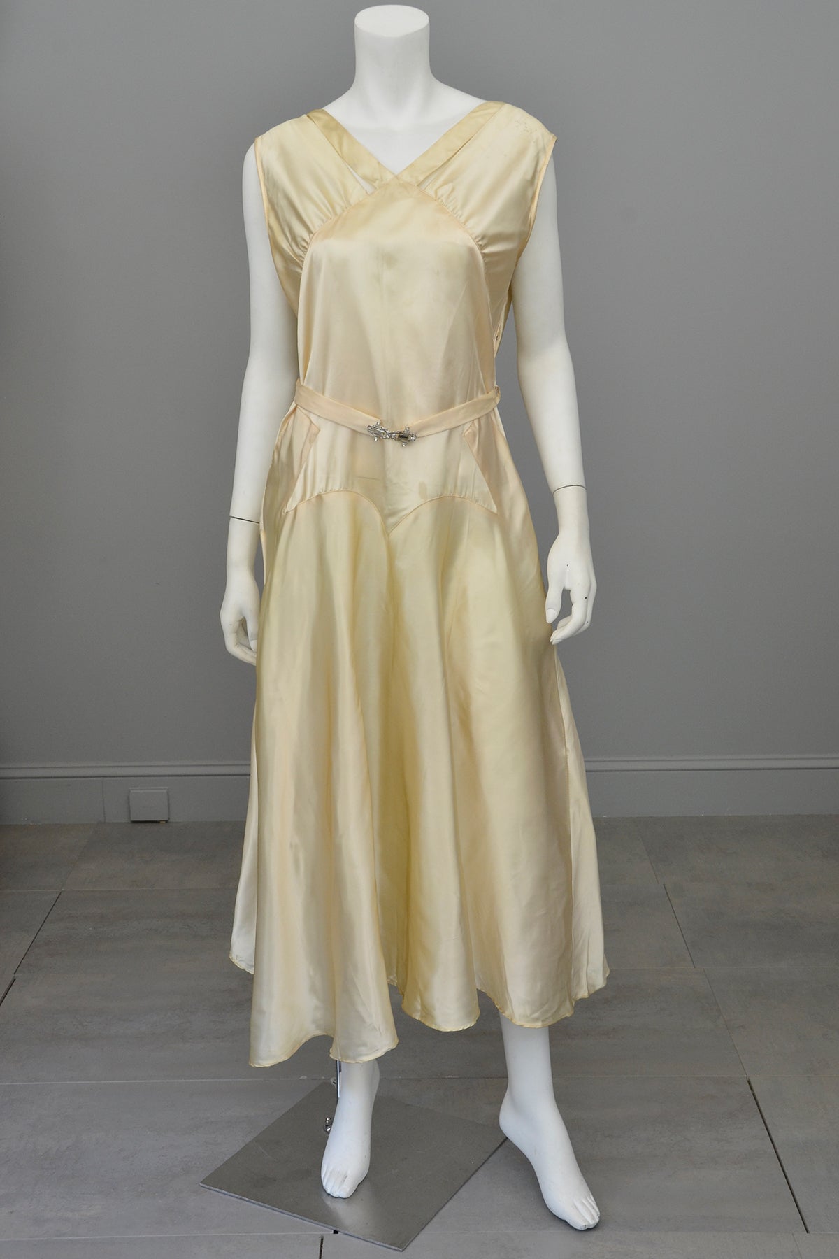 1920s 30s Cream Satin Florette Swag Dress
