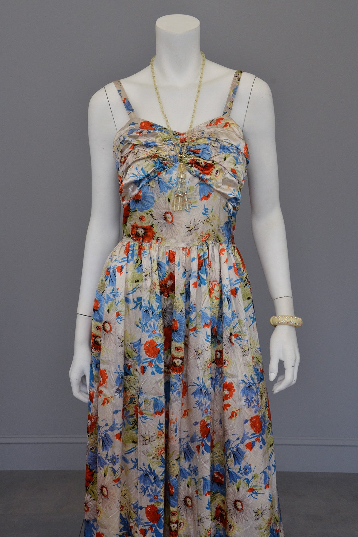Vintage 1930s Floral Satin Gathered Bust Evening Gown | VintageVirtuosa Vintage 1930s Floral Satin Gathered Bust Evening Gown | VintageVirtuosa