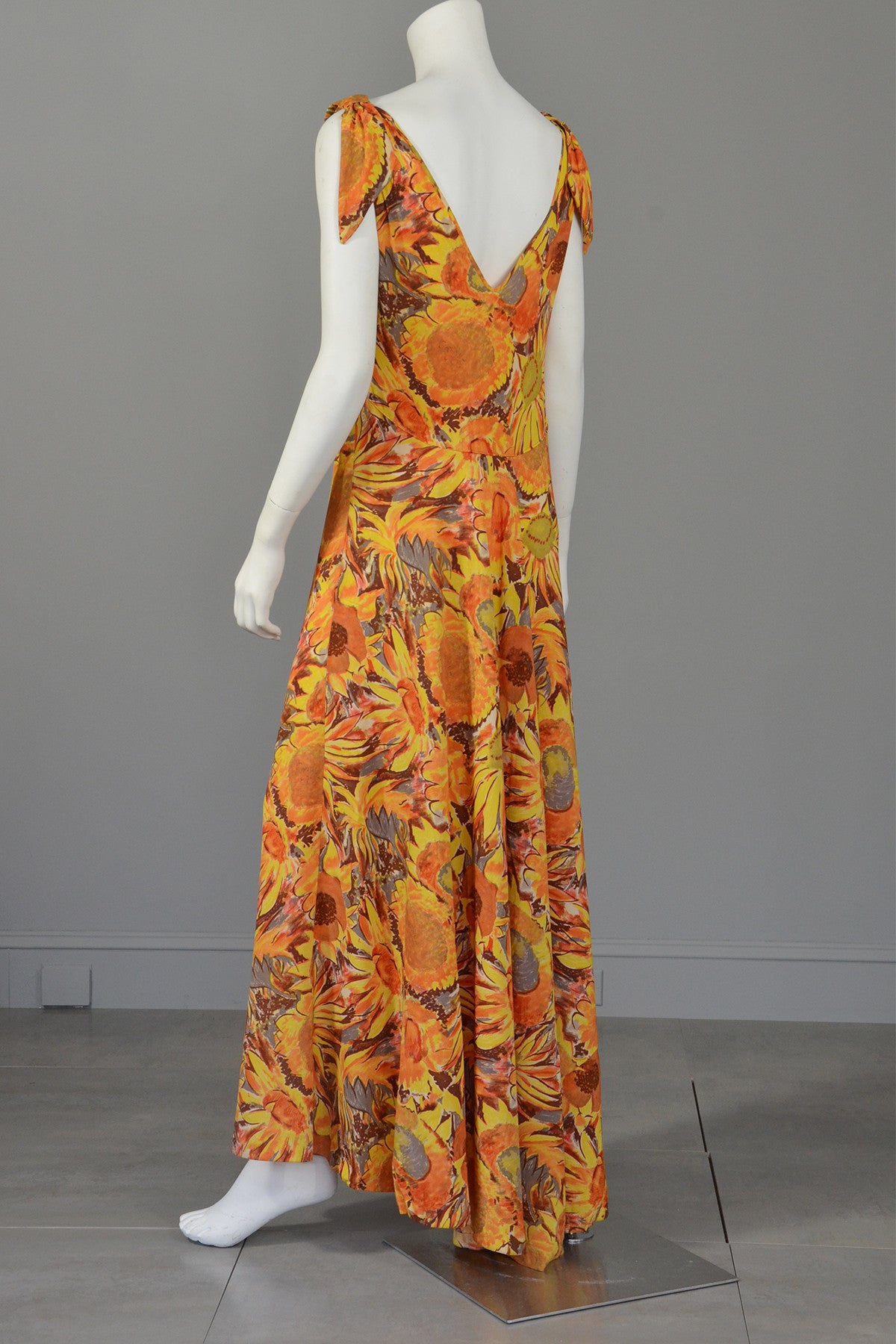 30s Sunflower Print Mermaid High Low Maxi Dress Gown | VintageVirtuosa 30s Sunflower Print Mermaid High Low Maxi Dress Gown | VintageVirtuosa