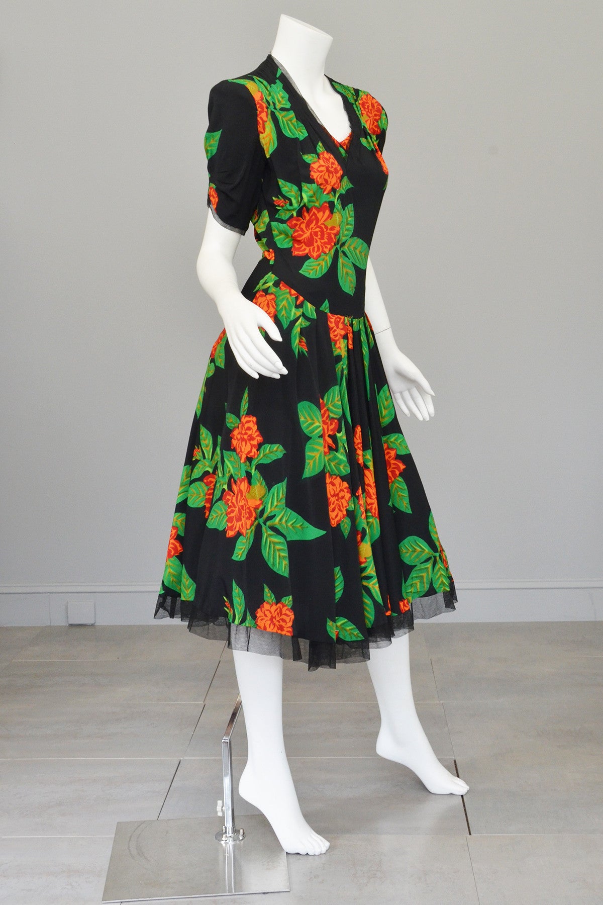 Vintage 1940s Novelty Print Party Dress Tropical Print