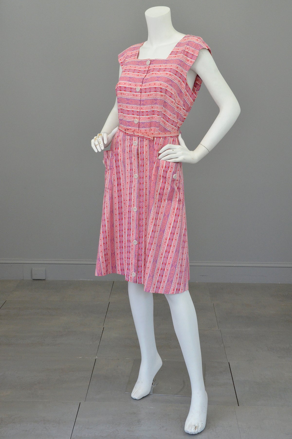 Late 1940s Early 50s Pink Lilac Striped Summer Dress w Pockets, Size L