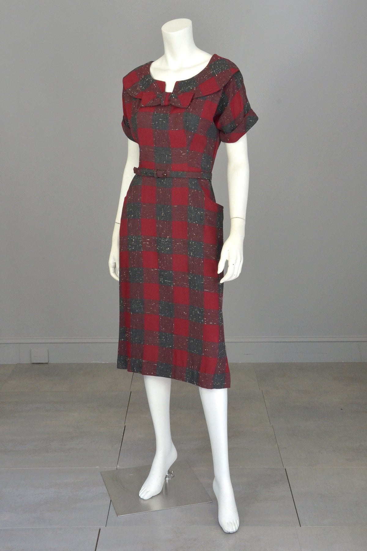1940s 50s Red Wine Gray Plaid Wiggle Secretary Dress | VintageVirtuosa 1940s 50s Red Wine Gray Plaid Wiggle Secretary Dress | VintageVirtuosa