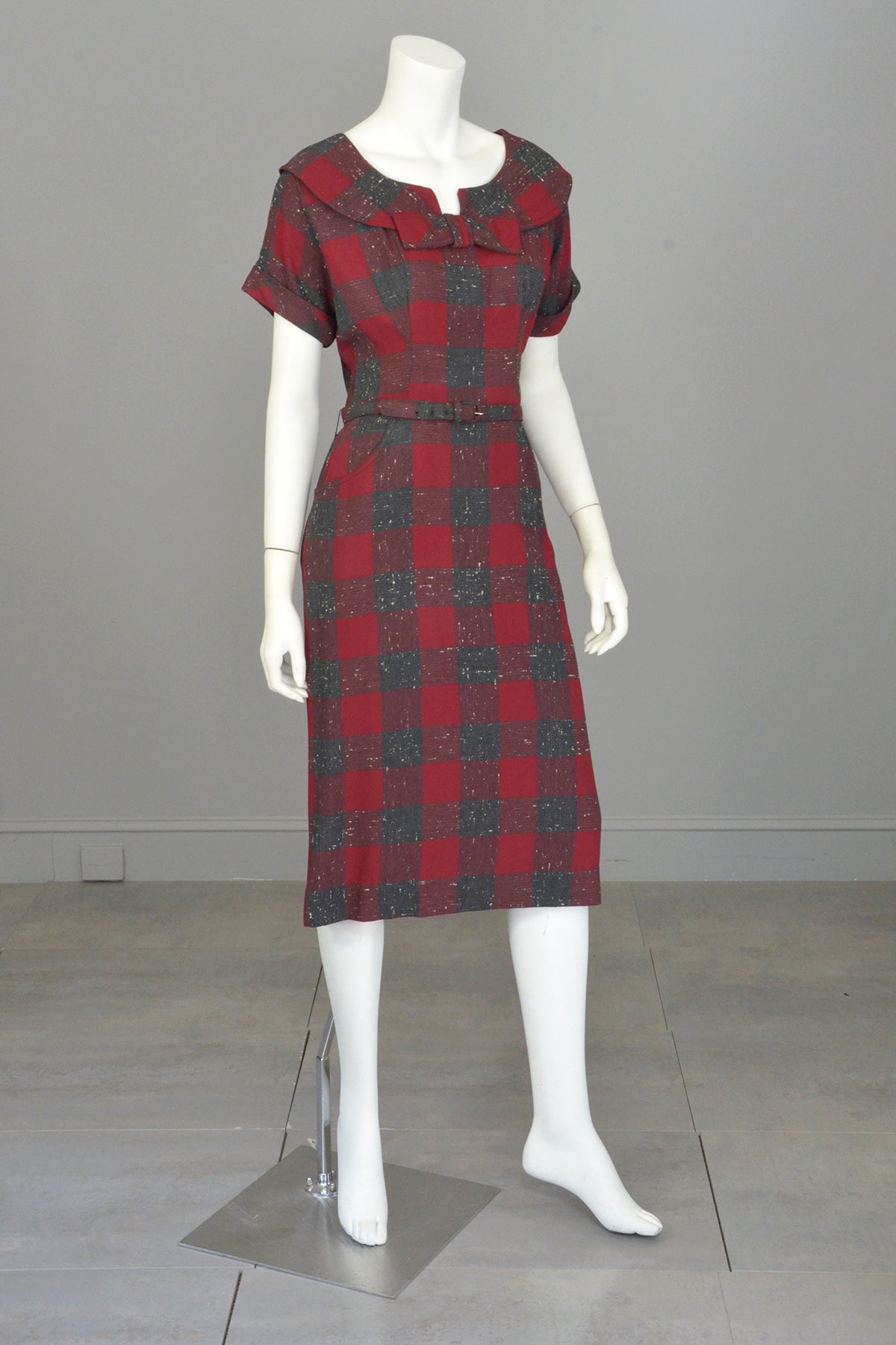 1940s 50s Red Wine Gray Plaid Wiggle Secretary Dress | VintageVirtuosa 1940s 50s Red Wine Gray Plaid Wiggle Secretary Dress | VintageVirtuosa