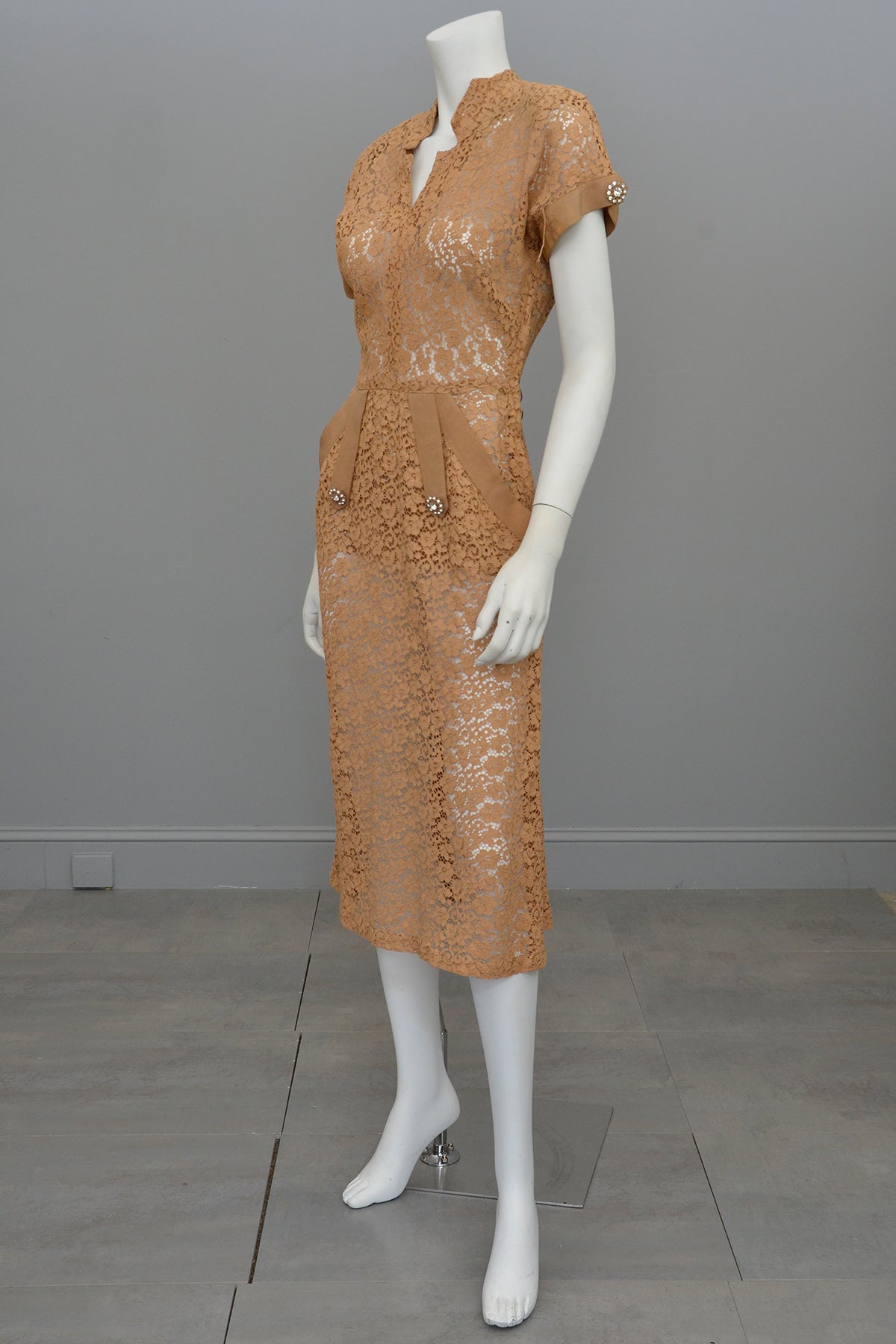 1940s Embroidered Lace Dress | Fawn Color | Rhinestone Buttons | VintageVirtuosa 1940s Embroidered Lace Dress | Fawn Color | Rhinestone Buttons | VintageVirtuosa