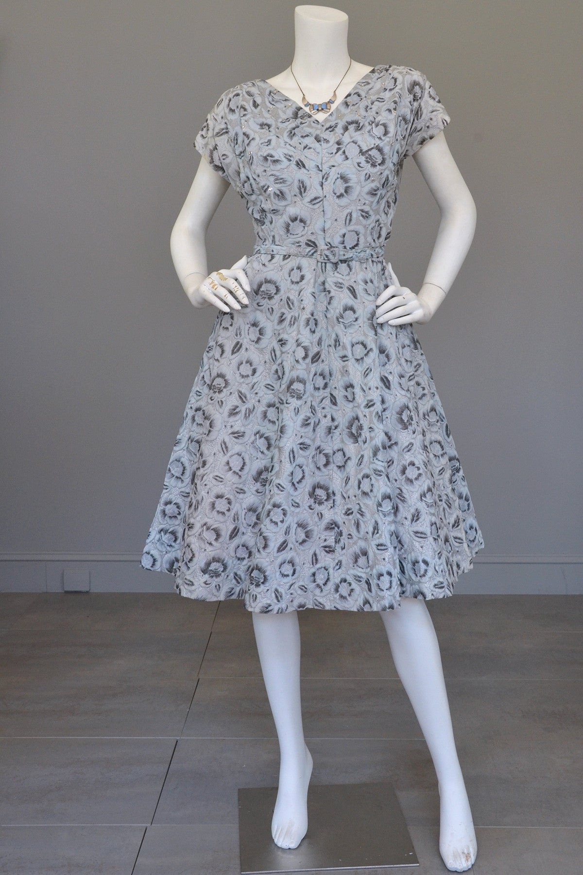1950s Powder Blue with Rhinestone Bodice Vintage Party Dress Novelty Floral Print, Medium