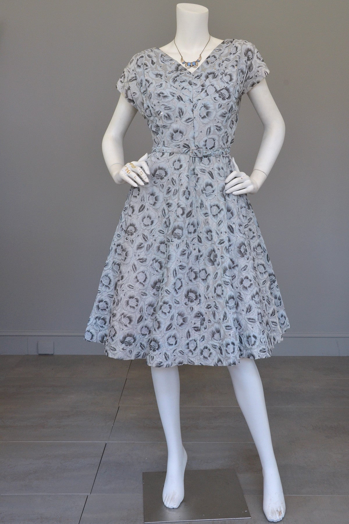 dress for 50s party 1950s Cocktail Dresses: Party Dresses