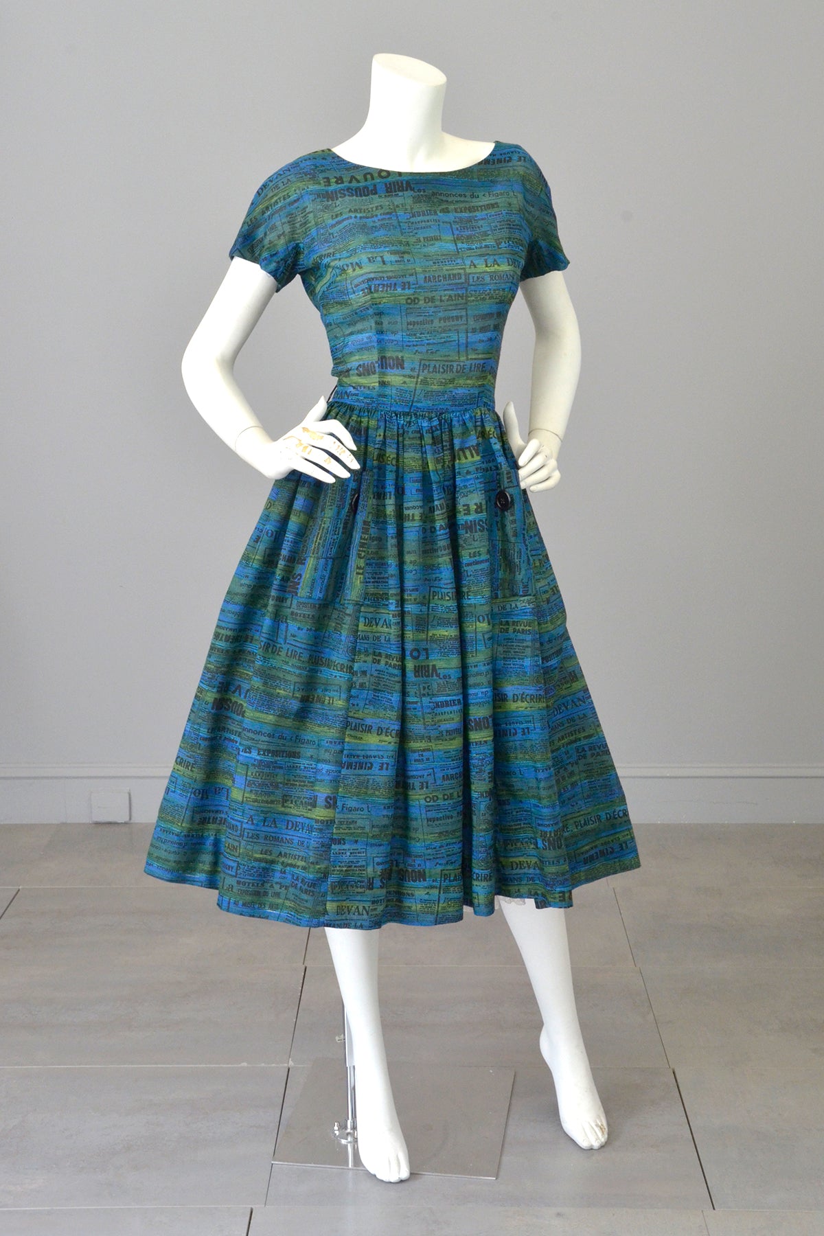 1950s Novelty Print Dress of French Newspaper Advertisements, Pockets, Full Skirt