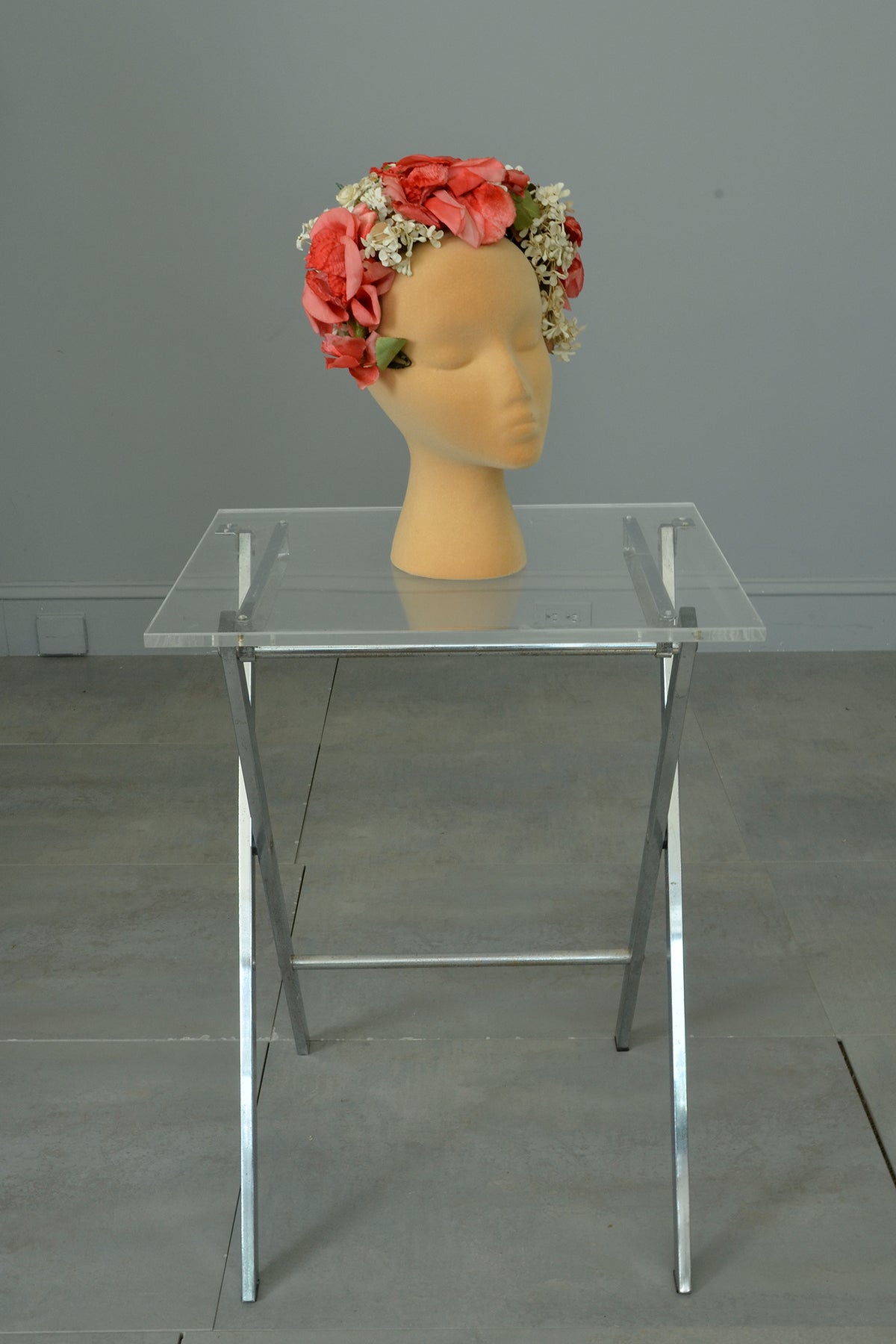 1950s Roses and Flowers Crescent Shape Headband Headpiece