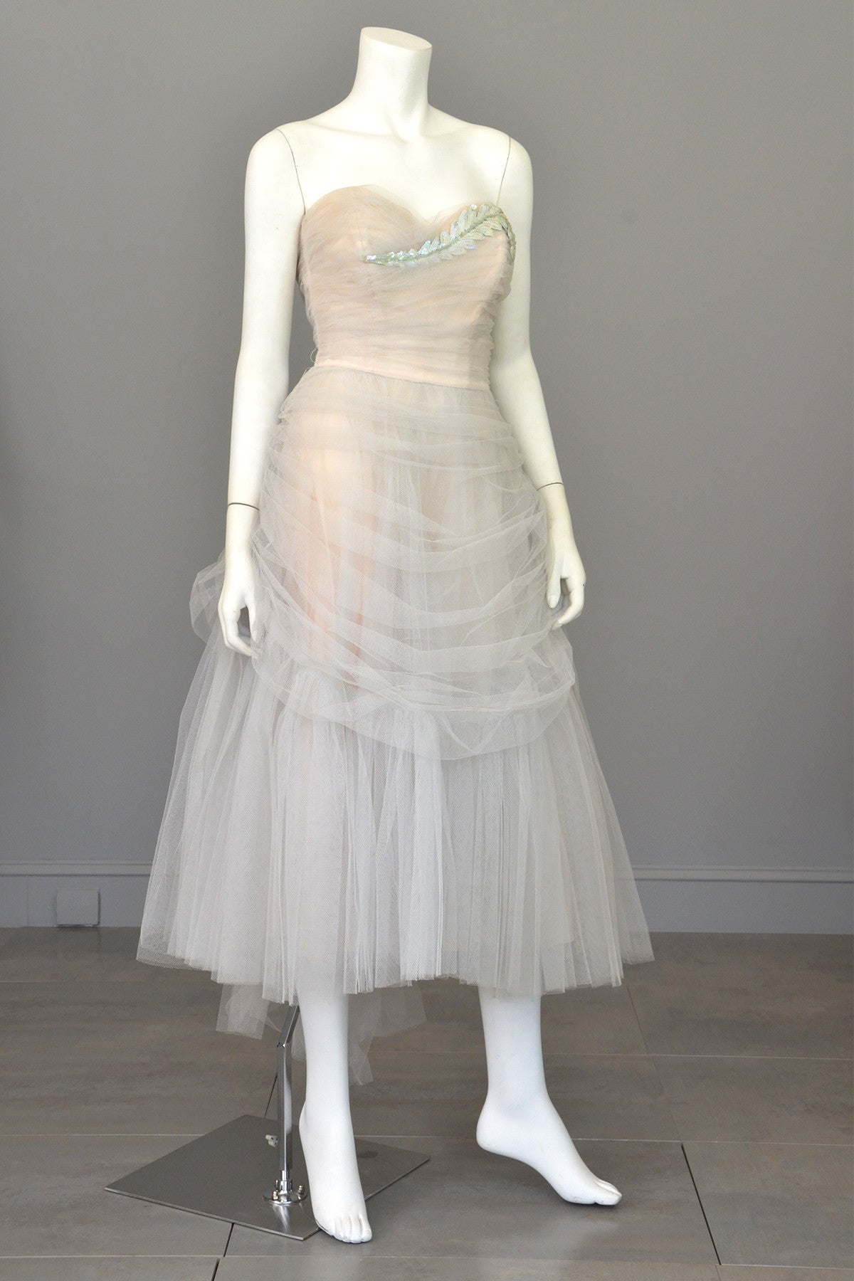 Vintage 1950s Tulle Draped Sequin Leaf Vintage Prom Dress Wedding Dress