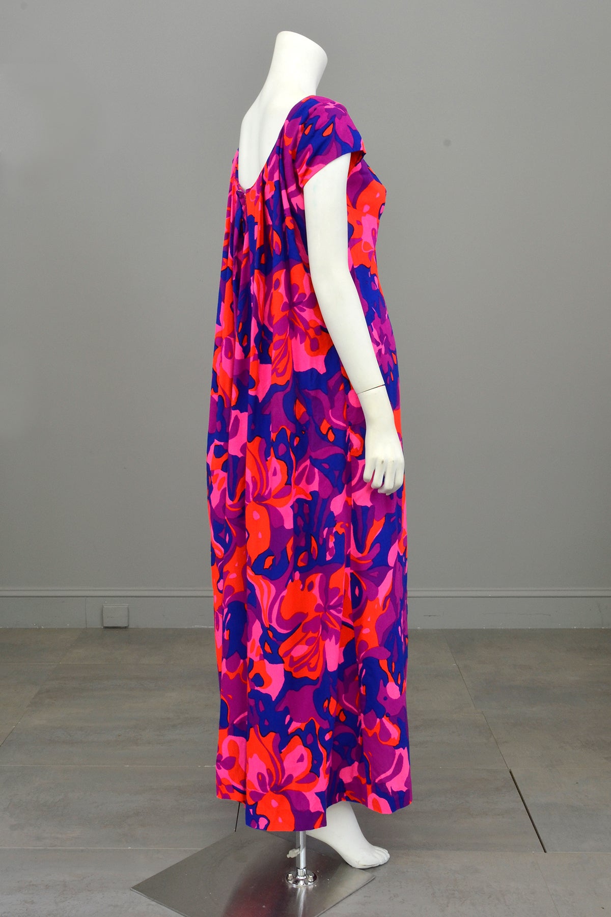 1960s 70s Bright Neon Pink Purple Babydoll Maxi Dress with Draped Back | VintageVirtuosa 1960s 70s Bright Neon Pink Purple Babydoll Maxi Dress with Draped Back | VintageVirtuosa