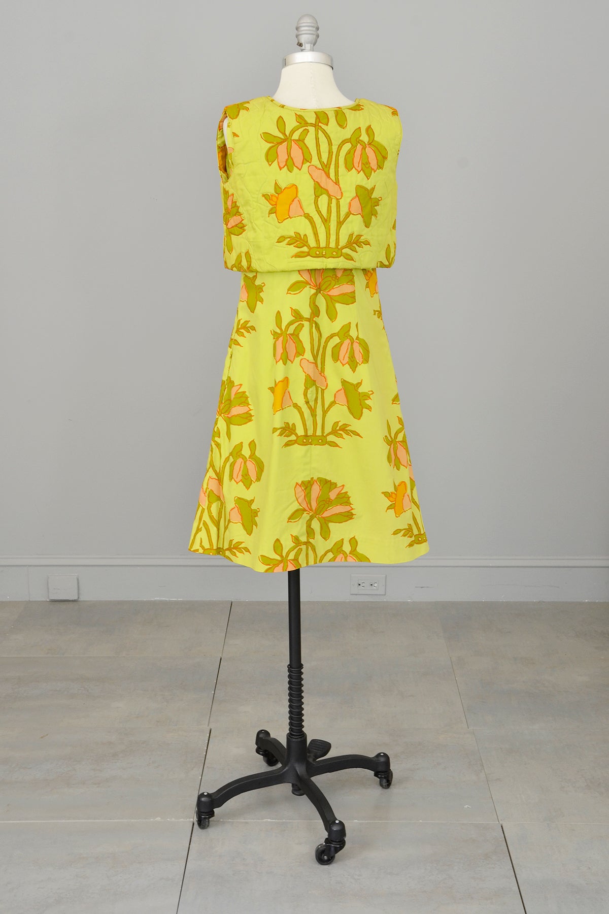 1960 mini dress 1960s Chartreuse Op Art Tropical Floral Print A-Line Mini Dress and Qu
