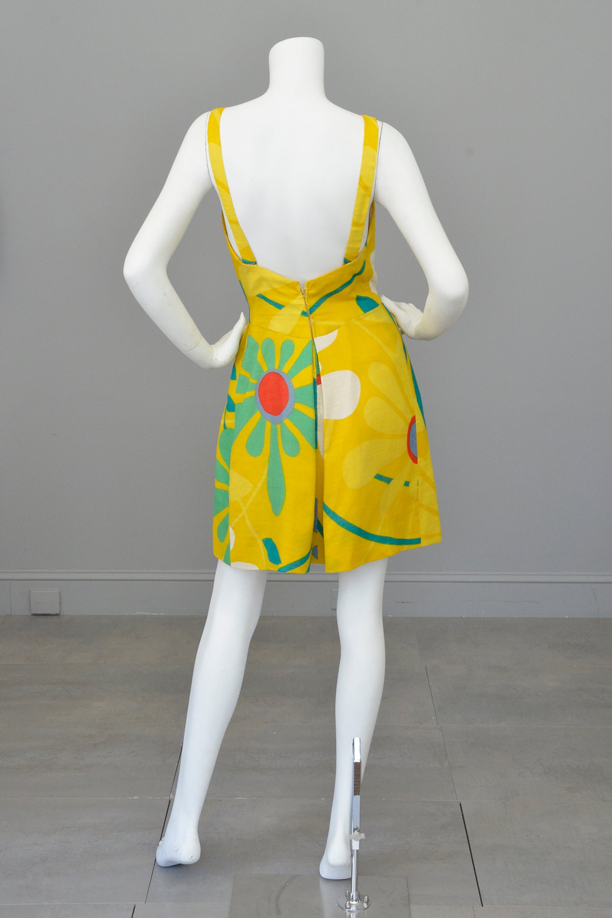 flower power mini dress Flower power wearing @zimmermann's floating floral silk-chiffon mini dress, on Moda now