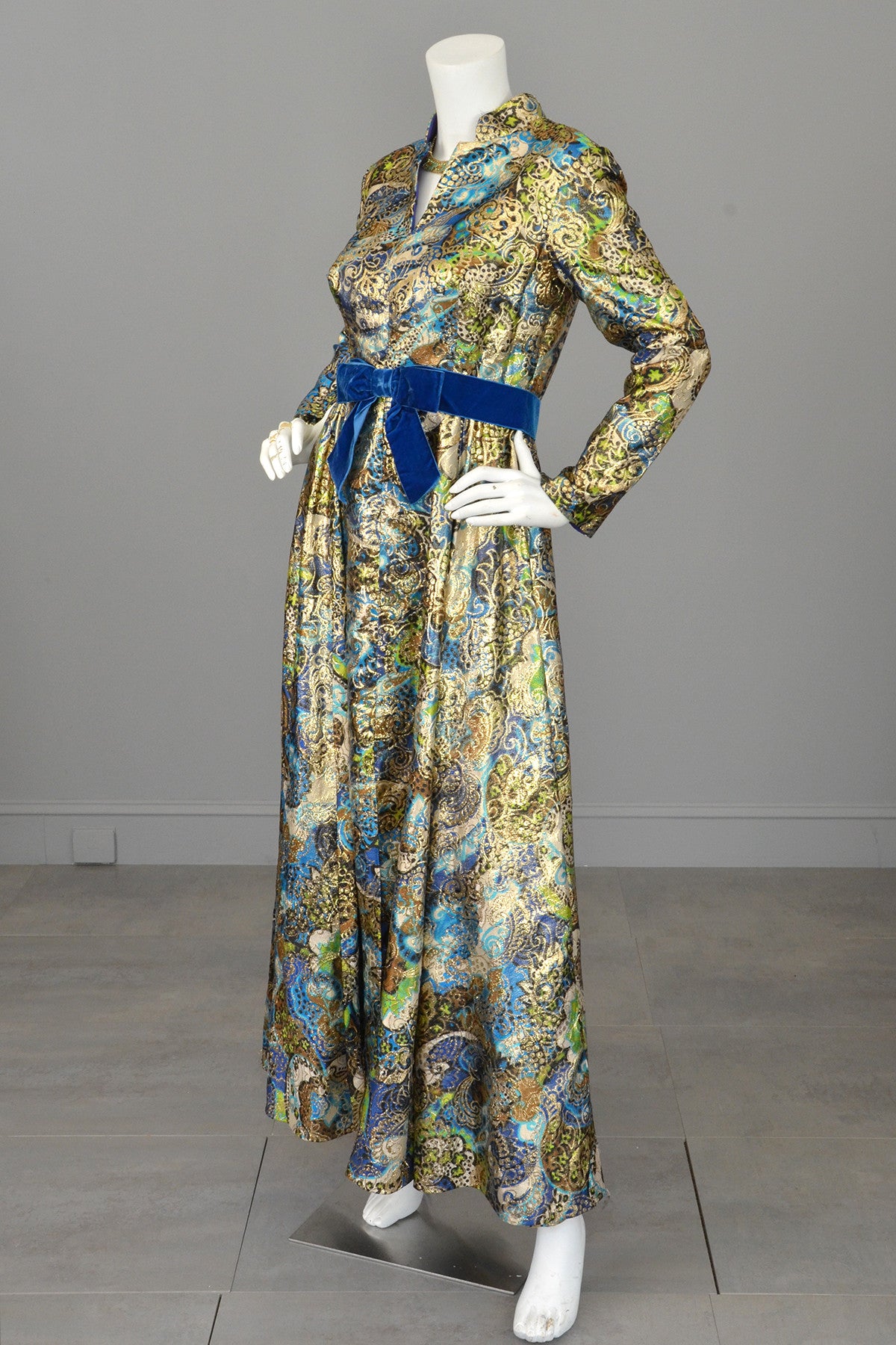 1960s Blue with Gold Metallic Lamé Paisley Print Vintage Gown