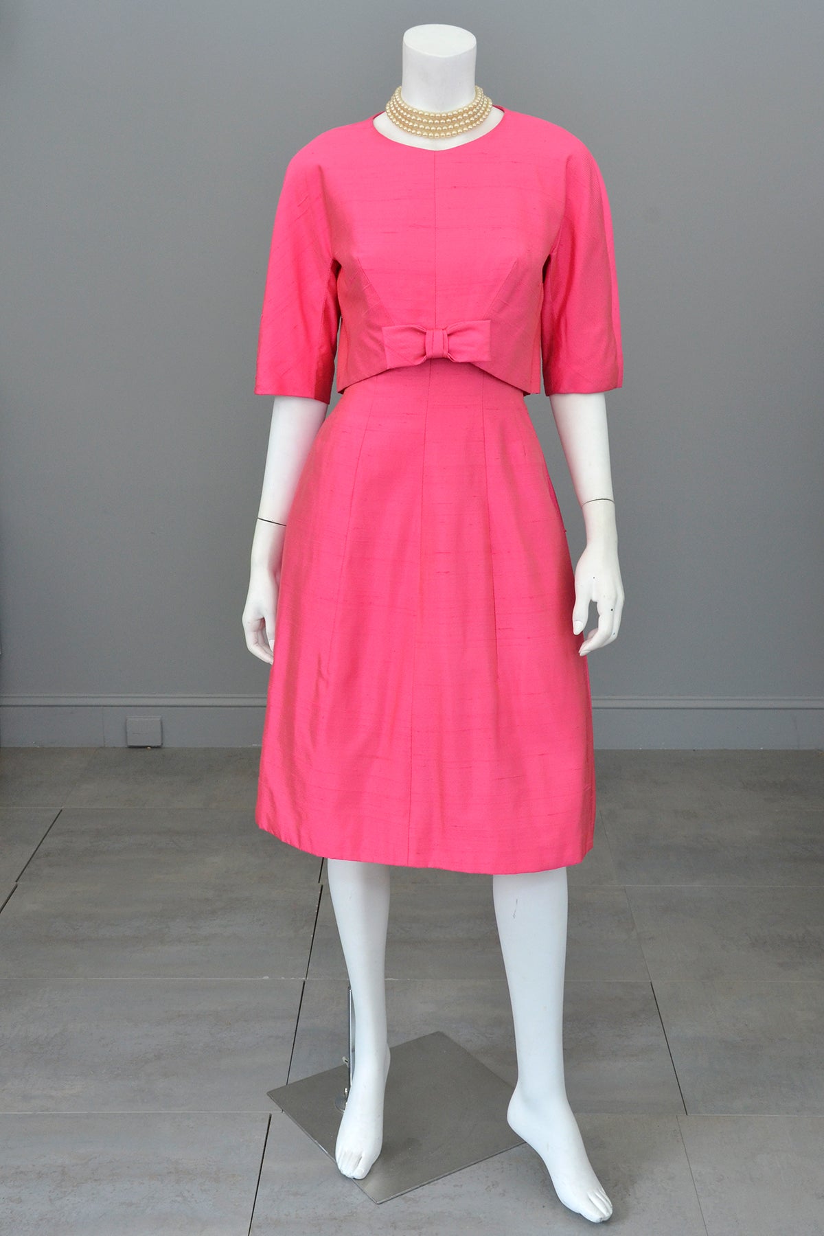 1960s Hot Pink Empire Wiggle Dress with Matching Bow Bolero | VintageVirtuosa 1960s Hot Pink Empire Wiggle Dress with Matching Bow Bolero | VintageVirtuosa