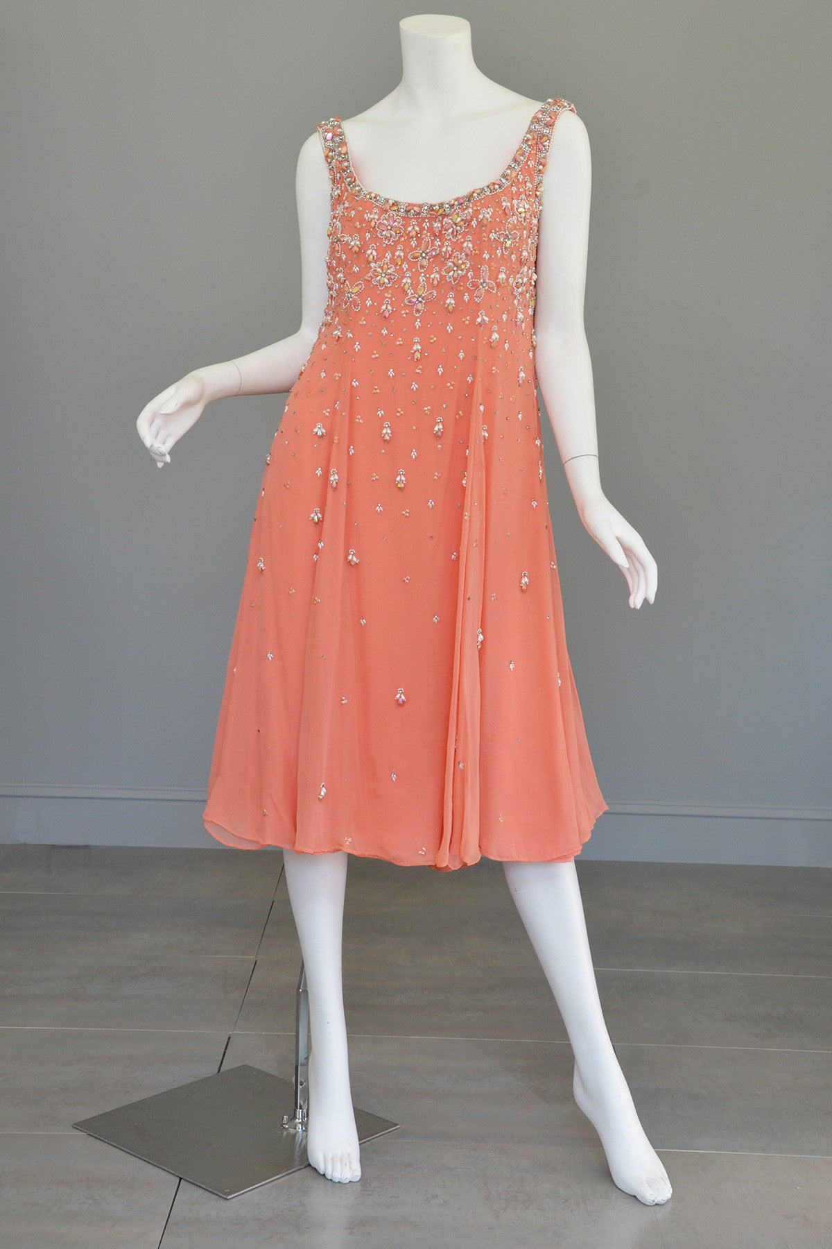 Vtg 1970s Coral Beaded Chiffon A-Line Trapeze Dress | VintageVirtuosa Vtg 1970s Coral Beaded Chiffon A-Line Trapeze Dress | VintageVirtuosa