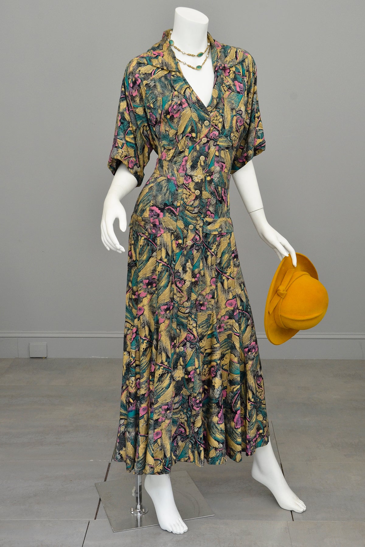1970s Retro Floral Sketch Art Full Sweep Maxi Dress