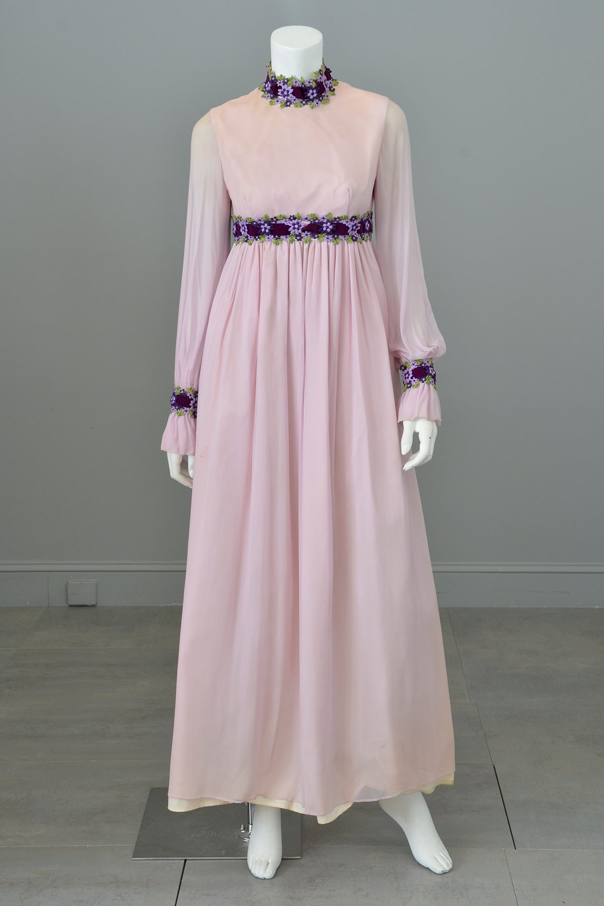 1970's Lilac Chiffon Cottagecore Peasant Maxi Dress | Vintage Bridesma | VintageVirtuosa 1970's Lilac Chiffon Cottagecore Peasant Maxi Dress | Vintage Bridesma | VintageVirtuosa