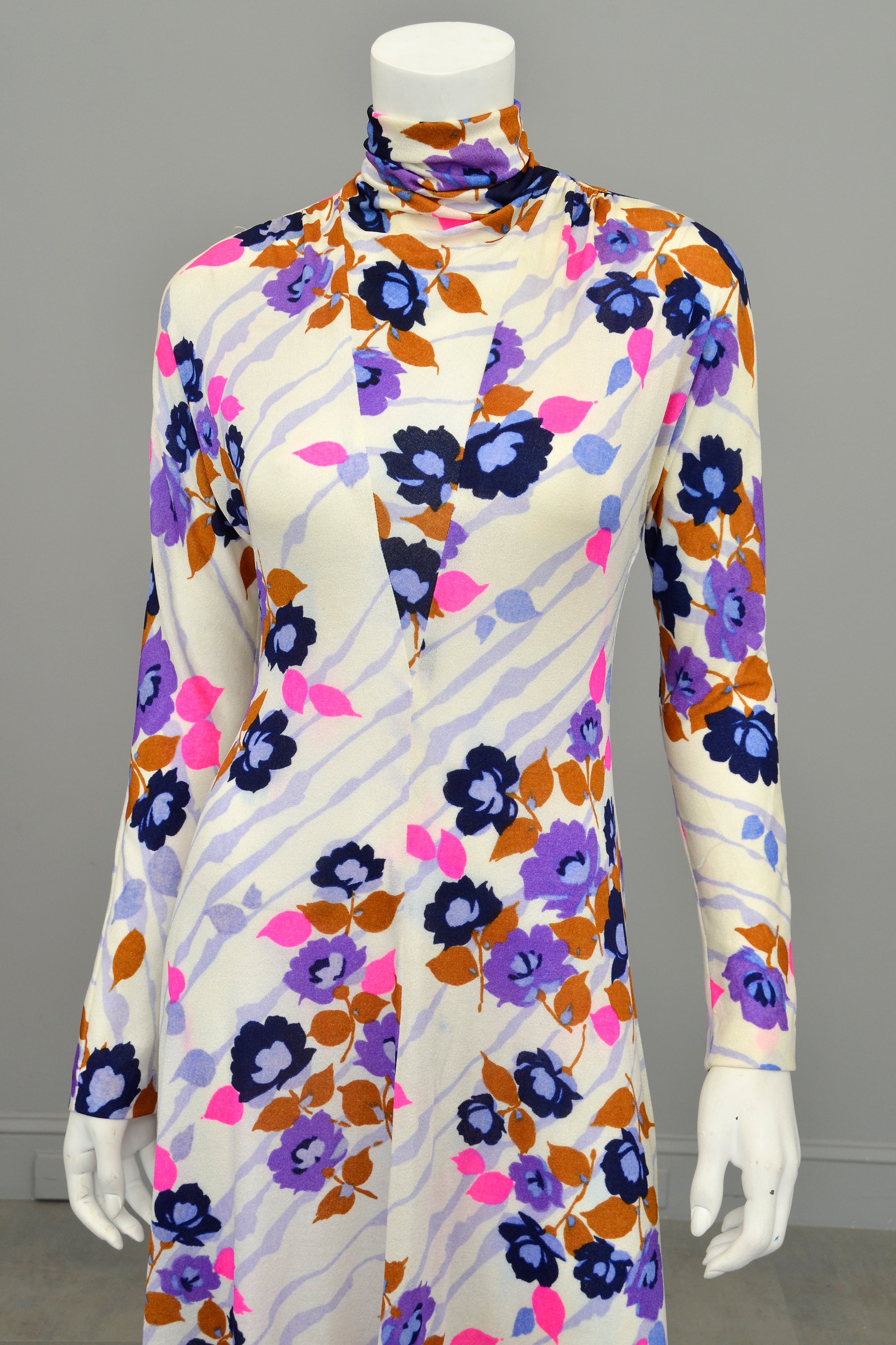 1970s Flower Power Maxi Jersey Dress