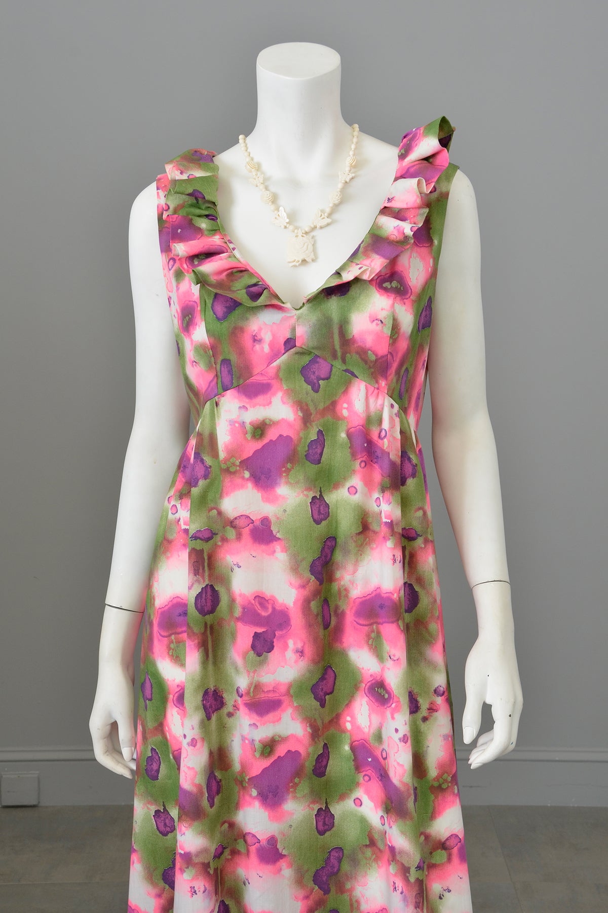 1960s 70s Hot Pink, Olive Green, Purple Watercolor Maxi Dress | Cottag | VintageVirtuosa 1960s 70s Hot Pink, Olive Green, Purple Watercolor Maxi Dress | Cottag | VintageVirtuosa