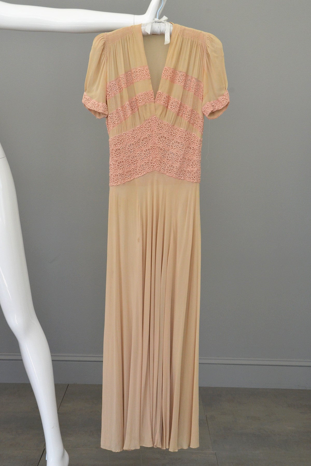 1930s Glamour Gown | Pink Embroidered Lace Ecru Rayon Crepe Deco Gown | VintageVirtuosa 1930s Glamour Gown | Pink Embroidered Lace Ecru Rayon Crepe Deco Gown | VintageVirtuosa