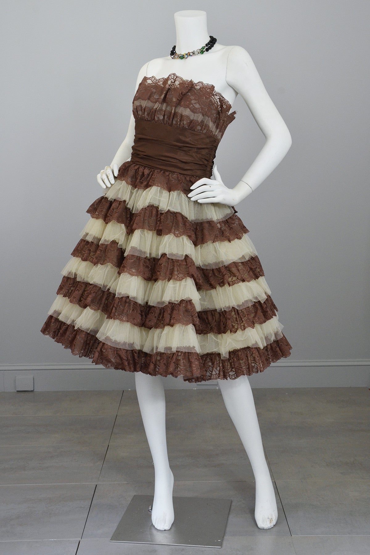 Betsey Johnson 50s Style Brown Tiered Lace Party Prom Pinup Dress