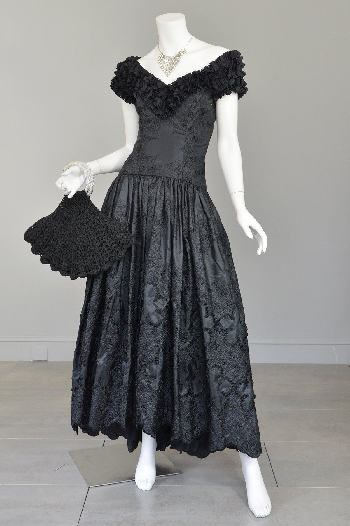 1970s 80s Black Embroidered Ruffle Neckline Evening Gown 1970s 80s Black Embroidered Ruffle Neckline Evening Gown