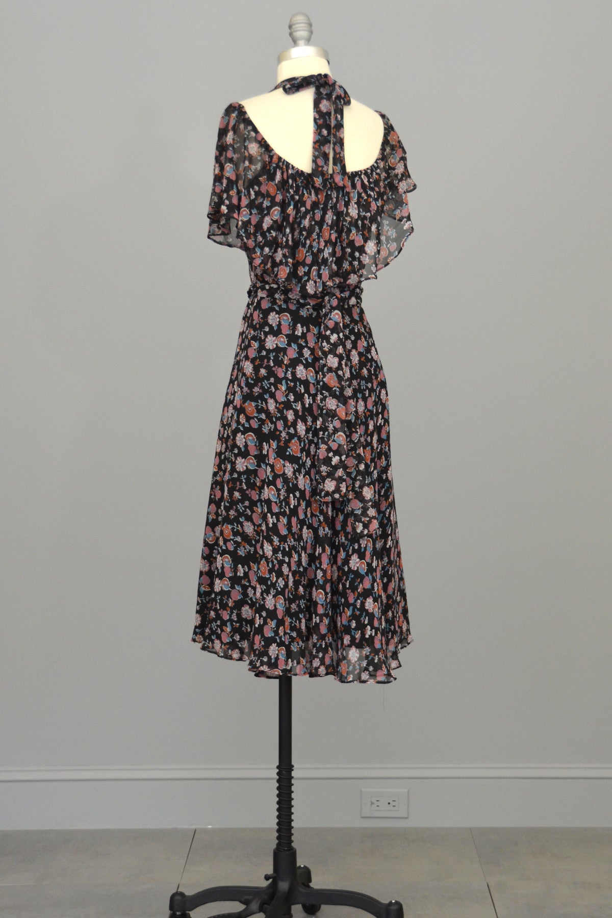 Vintage 1970s Boho Festival Dress Black with Flowers Semi Sheer Capele | VintageVirtuosa Vintage 1970s Boho Festival Dress Black with Flowers Semi Sheer Capele | VintageVirtuosa