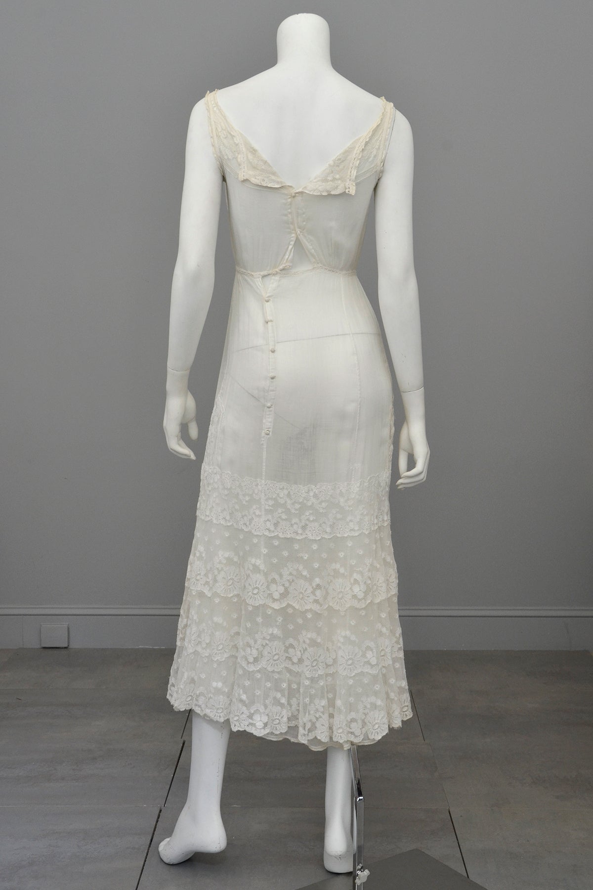 Romantic White Edwardian Lace Netting Delicate Slip Dress | VintageVirtuosa Romantic White Edwardian Lace Netting Delicate Slip Dress | VintageVirtuosa