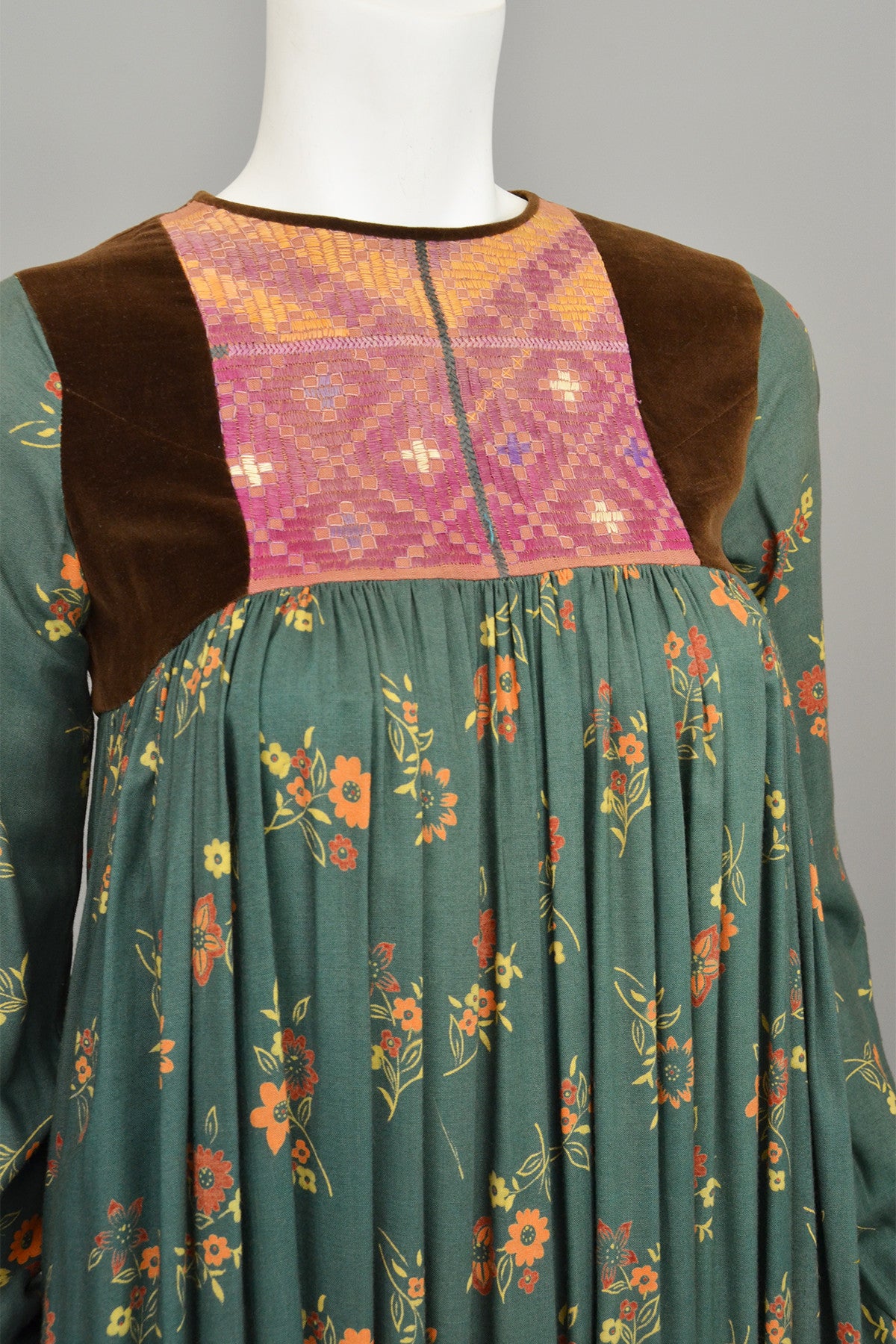 Embroidered Floral Print India Babydoll Hippie Dress | VintageVirtuosa Embroidered Floral Print India Babydoll Hippie Dress | VintageVirtuosa