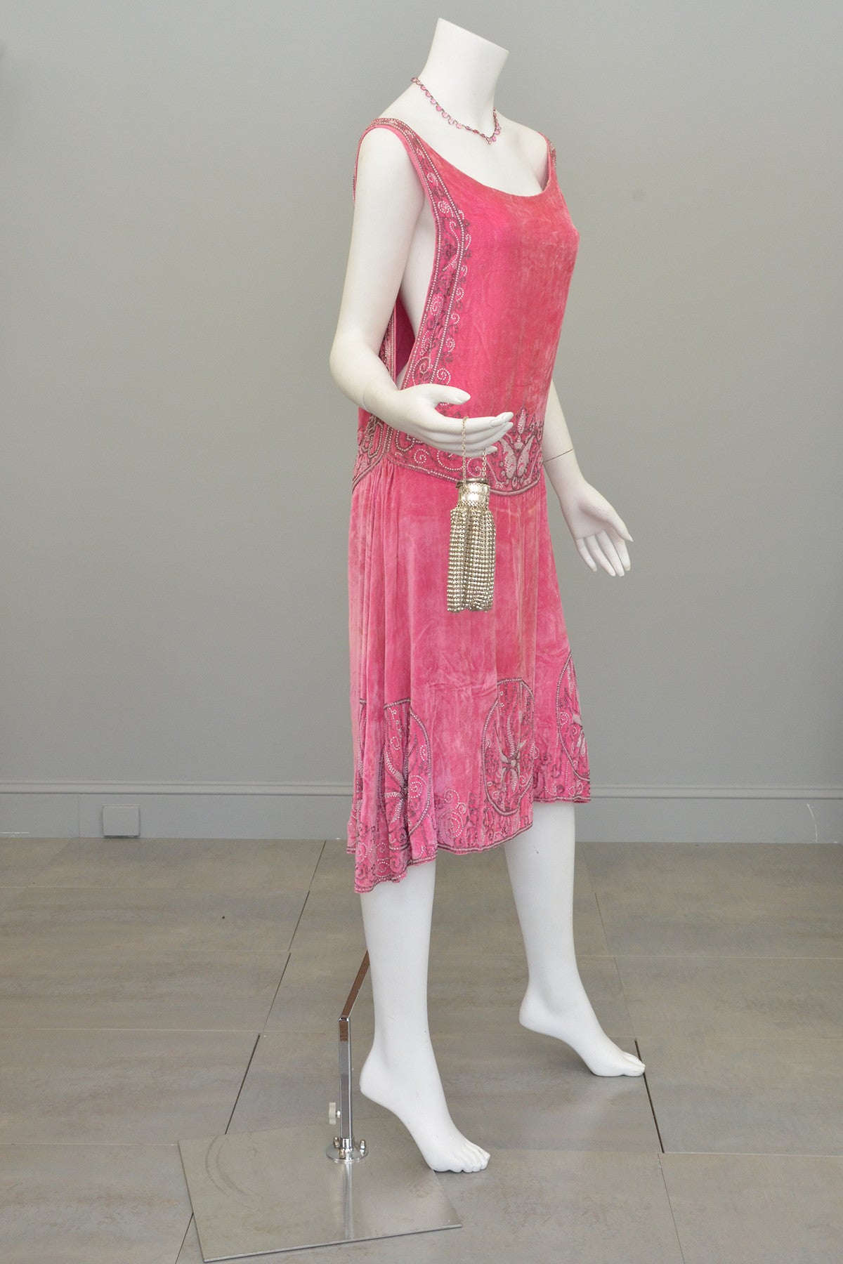1920s Pink Velvet Deco Beaded Flapper Dress 1920s Pink Velvet Deco Beaded Flapper Dress