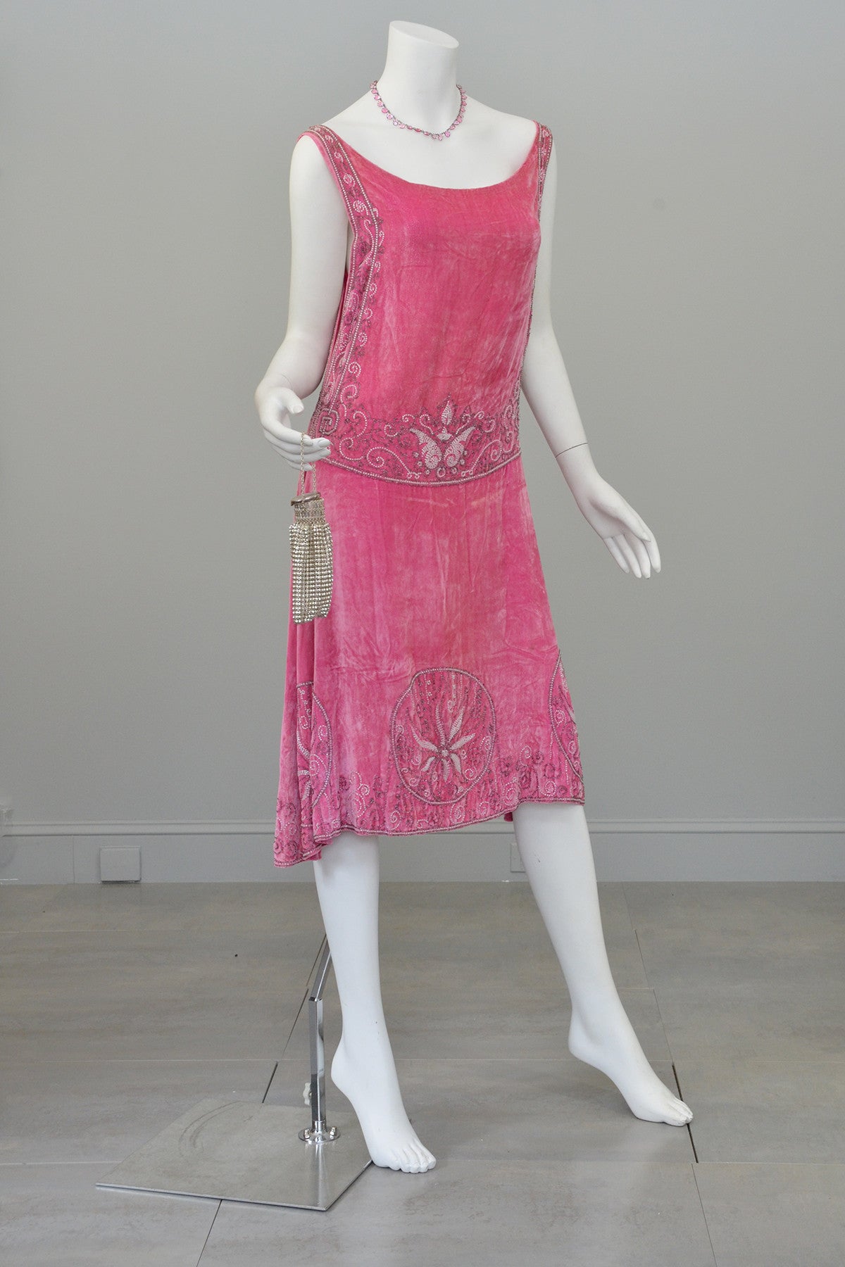 1920s Pink Velvet Deco Beaded Flapper Dress 1920s Pink Velvet Deco Beaded Flapper Dress