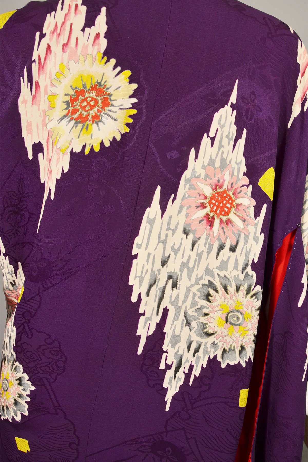 Aubergine Jacquard Cabbage Floral Print Vintage Kimono