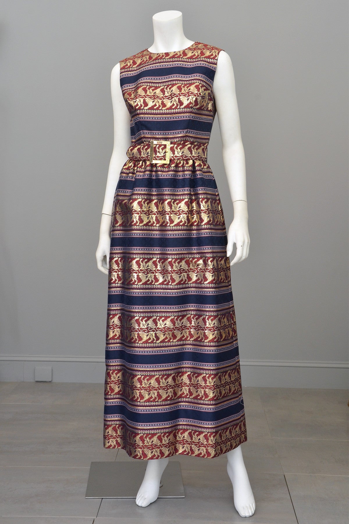 1960s 70s Gold Lame Brocade Maxi Dress, Novelty Lion Print | VintageVirtuosa 1960s 70s Gold Lame Brocade Maxi Dress, Novelty Lion Print | VintageVirtuosa