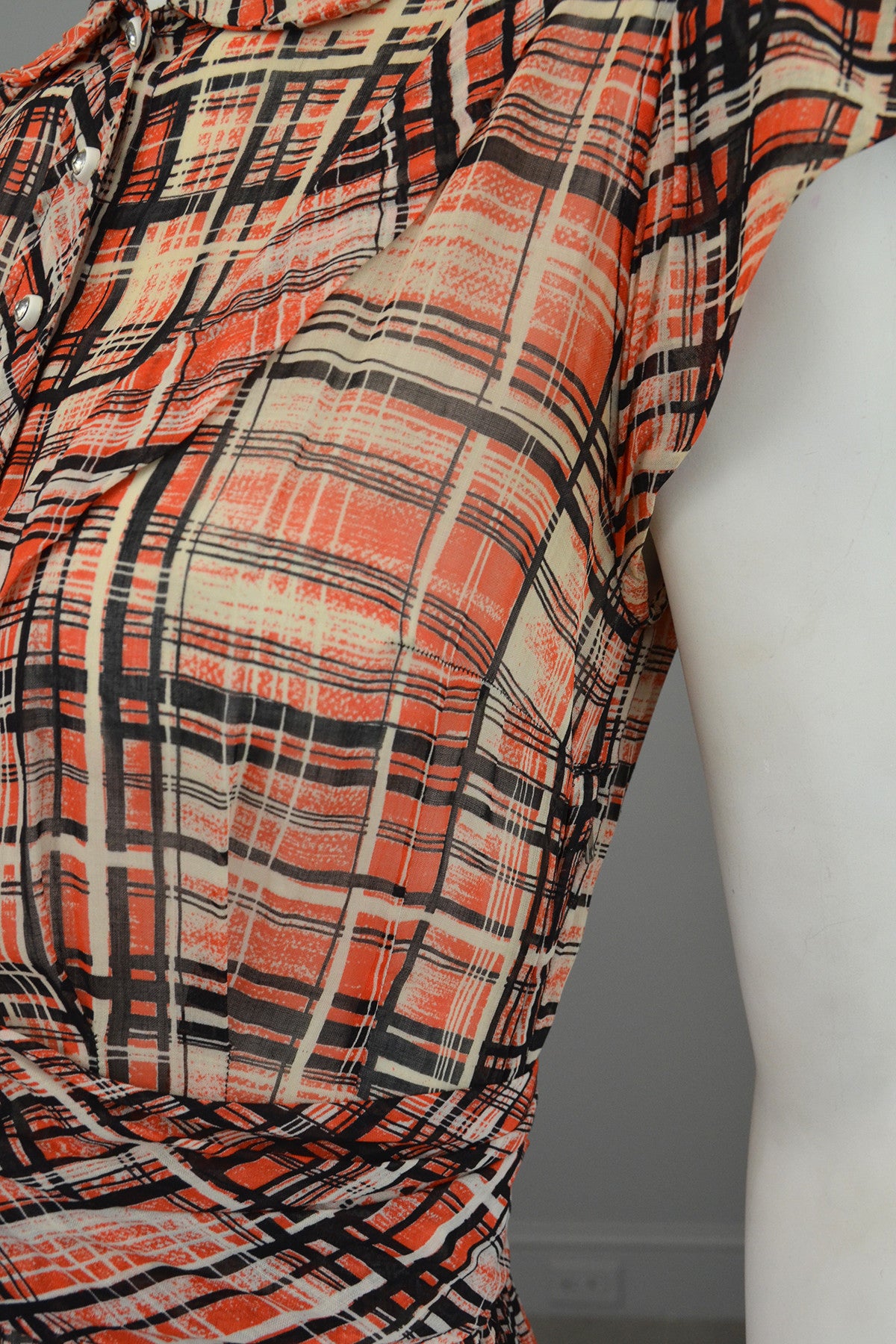 1930s Red Black Plaid Vintage Day Dress 1930s Red Black Plaid Vintage Day Dress