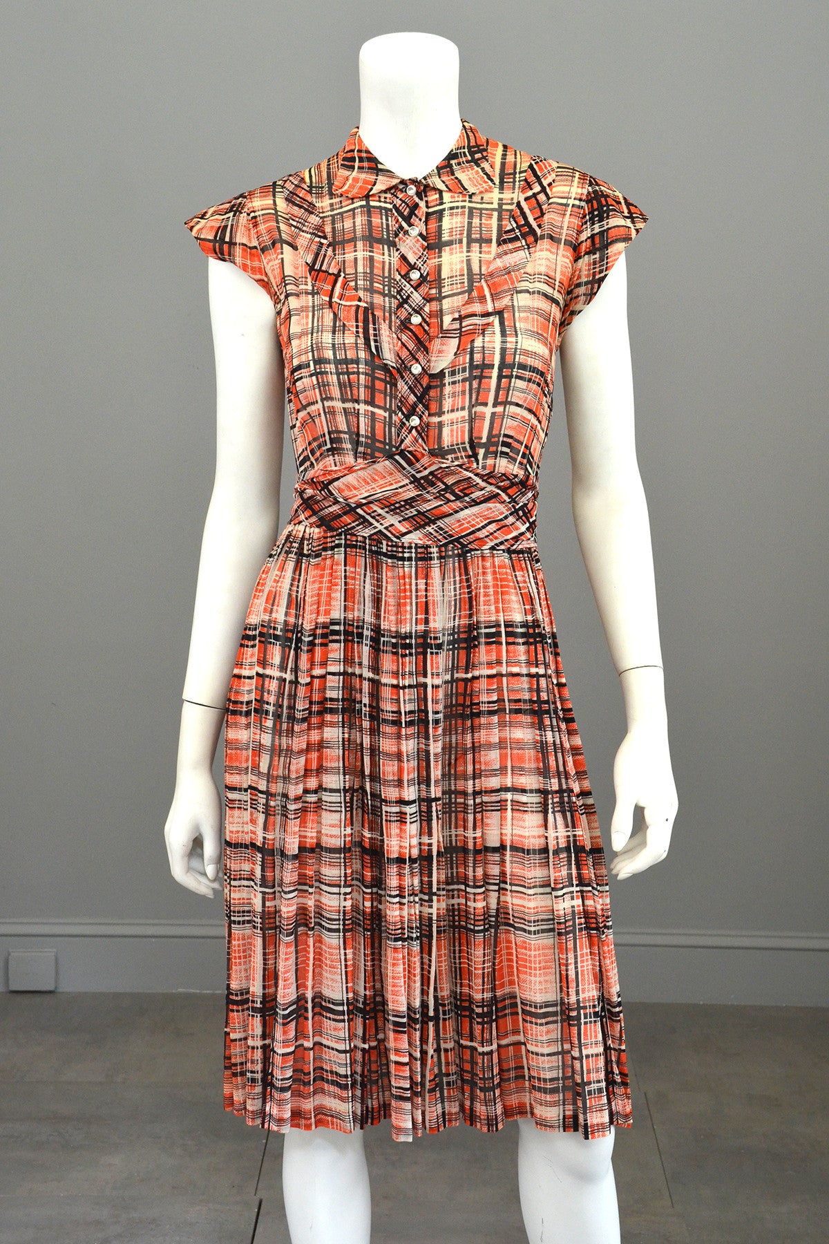 1930s Red Black Plaid Vintage Day Dress 1930s Red Black Plaid Vintage Day Dress