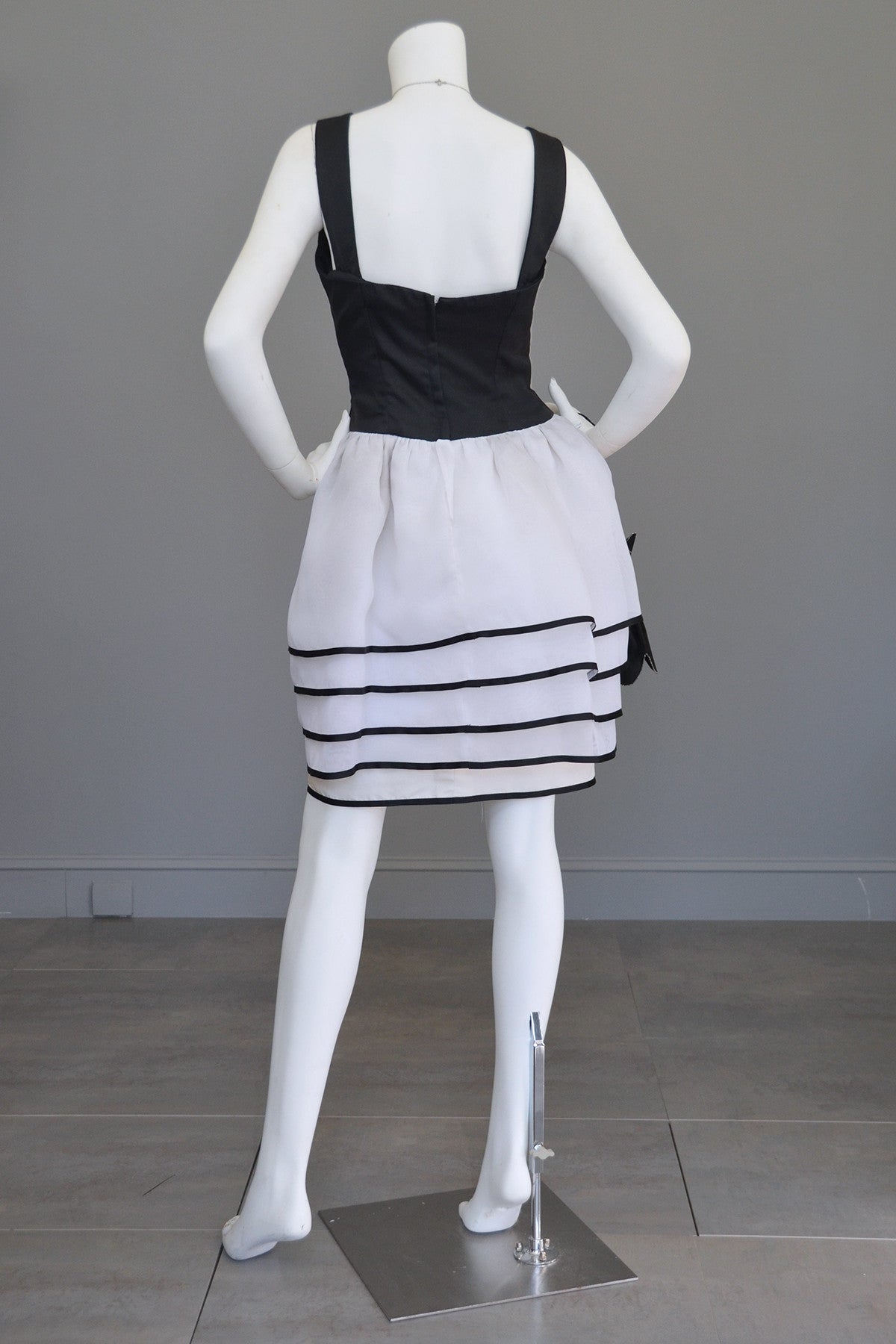 1980s Victor Costa Black White Peplum Skirt Cocktail Party Dress