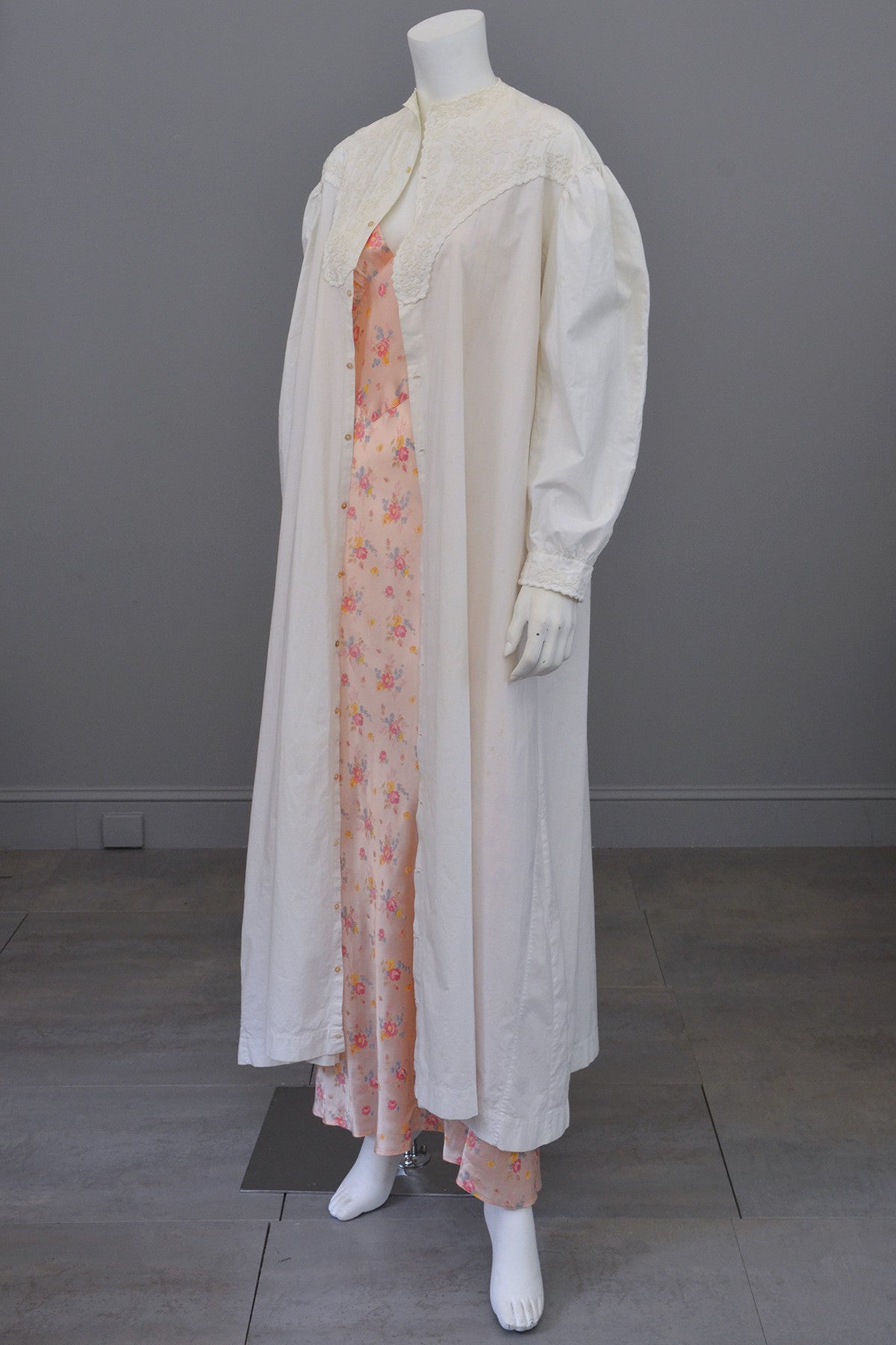 Edwardian Victorian Soutache Embroidered White Cotton 'Lab' Coat Robe ...